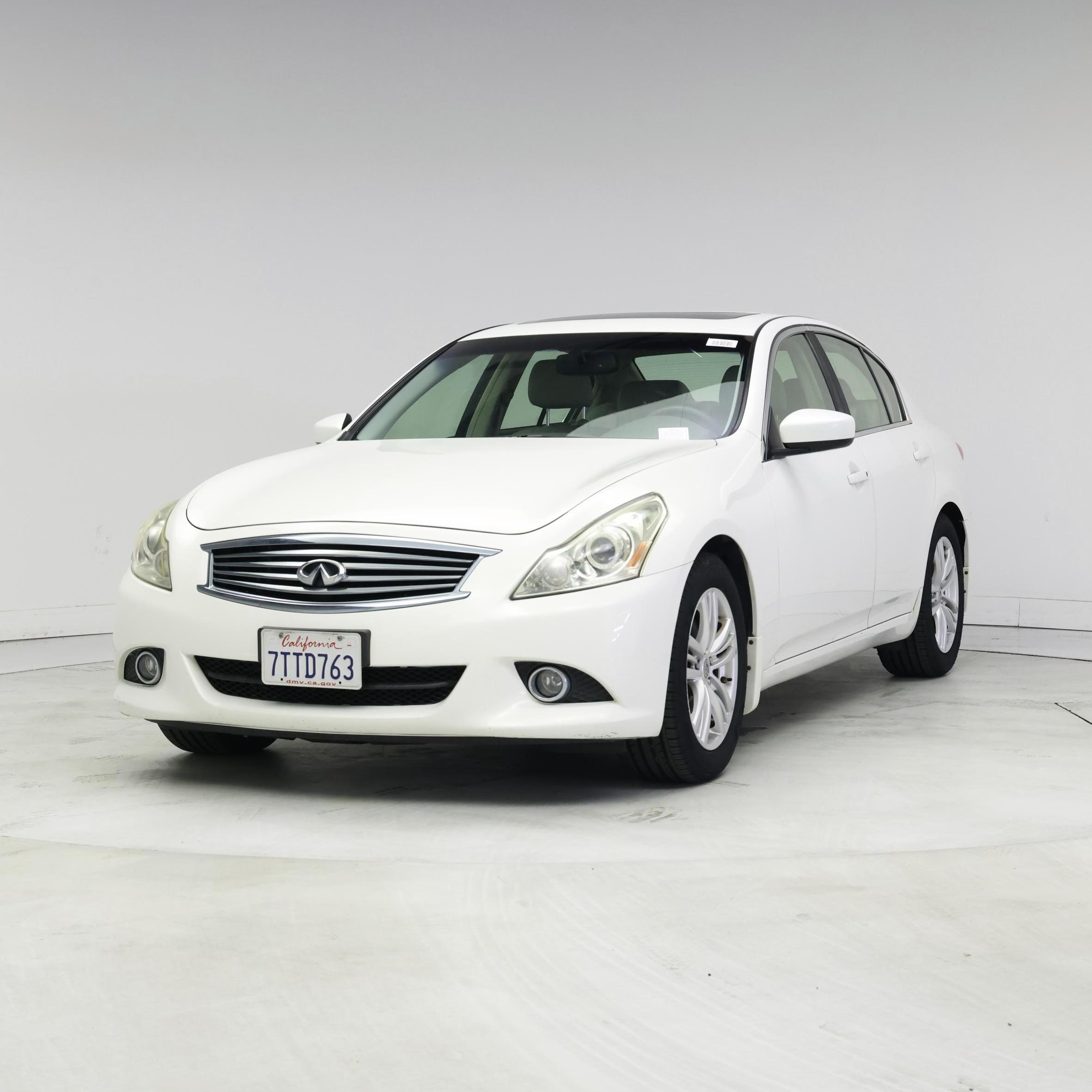 Thumbnail: 2013 INFINITI G37 - 4