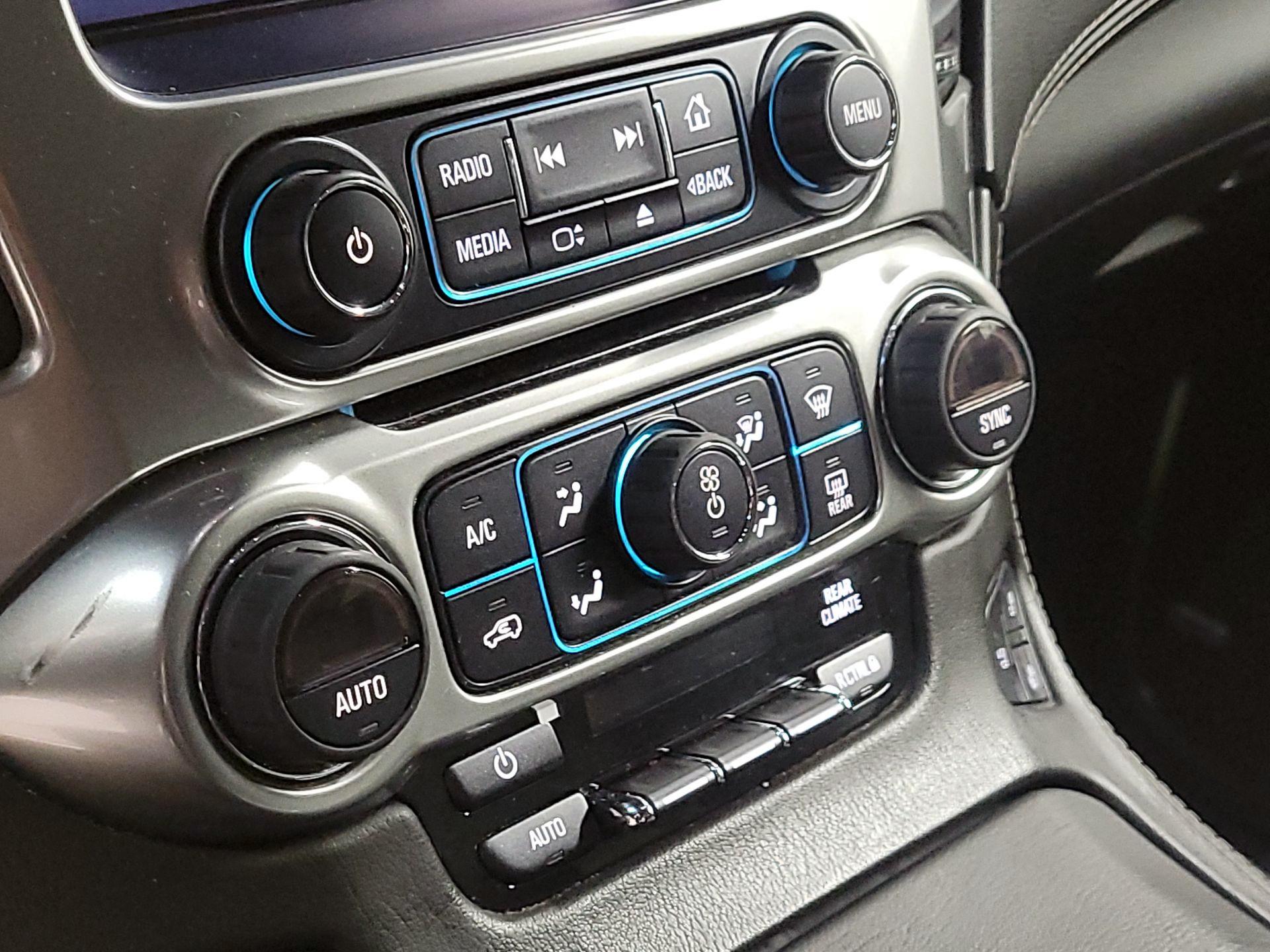 Thumbnail: 2016 Chevrolet Tahoe - 14