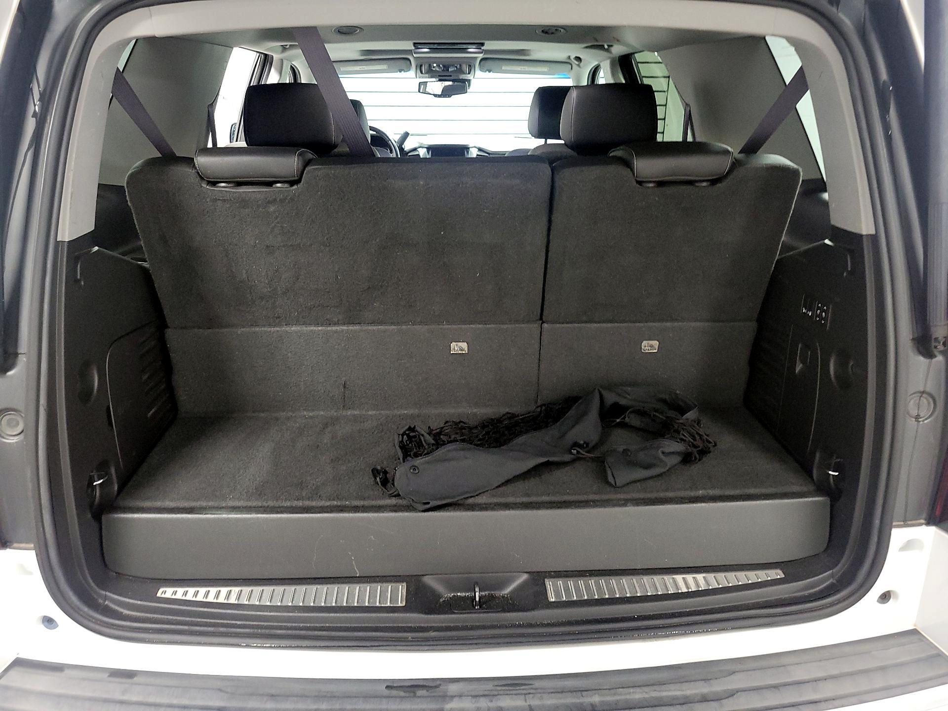 Thumbnail: 2016 Chevrolet Tahoe - 17