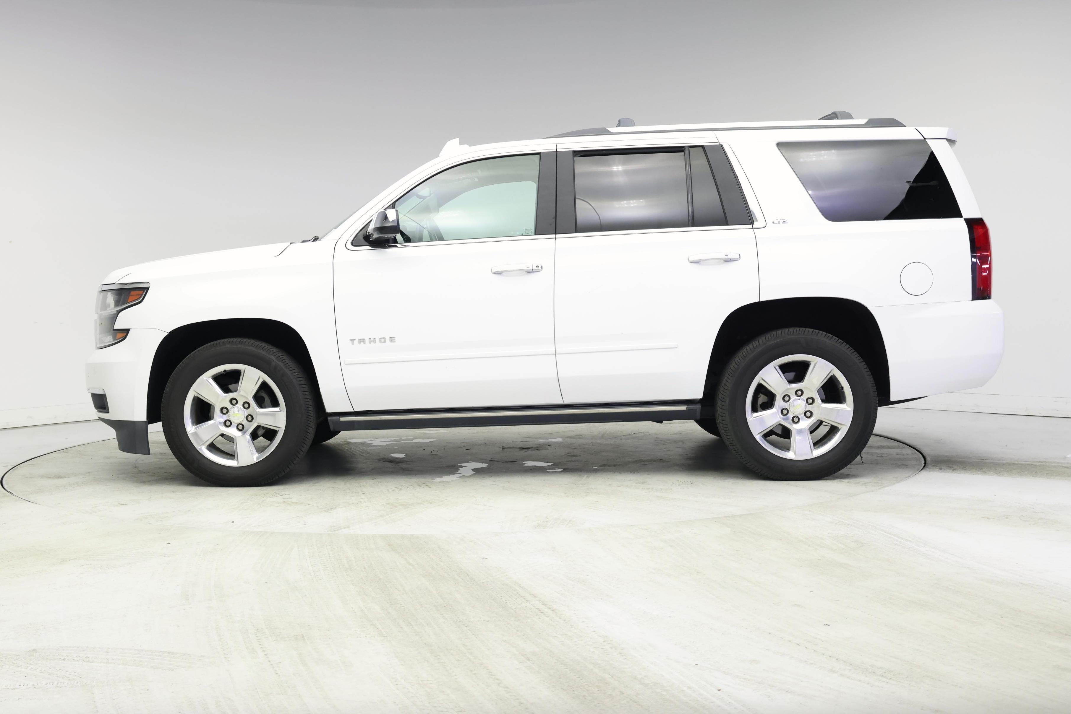 Thumbnail: 2016 Chevrolet Tahoe - 3