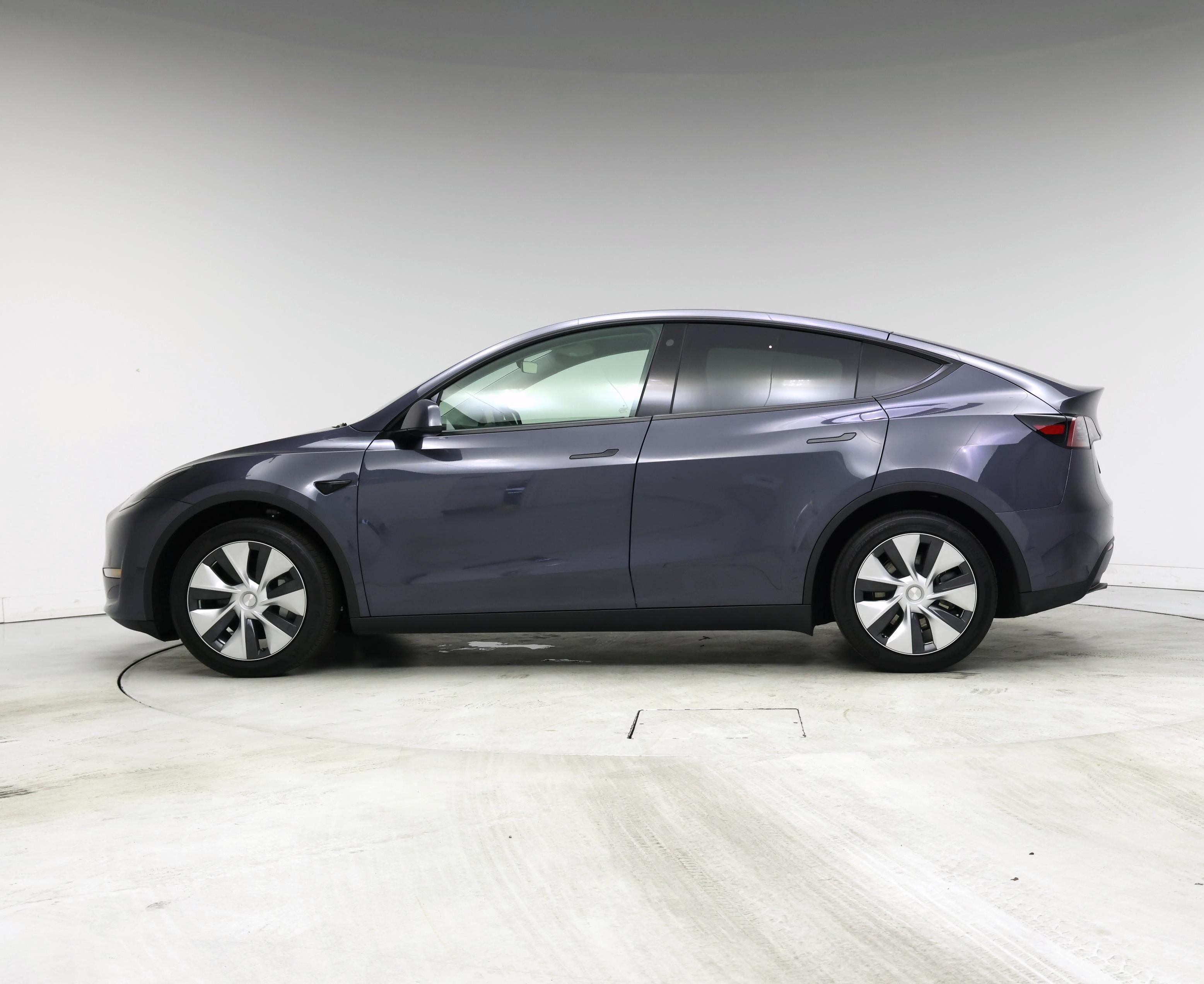 Thumbnail: 2023 Tesla Model Y - 3