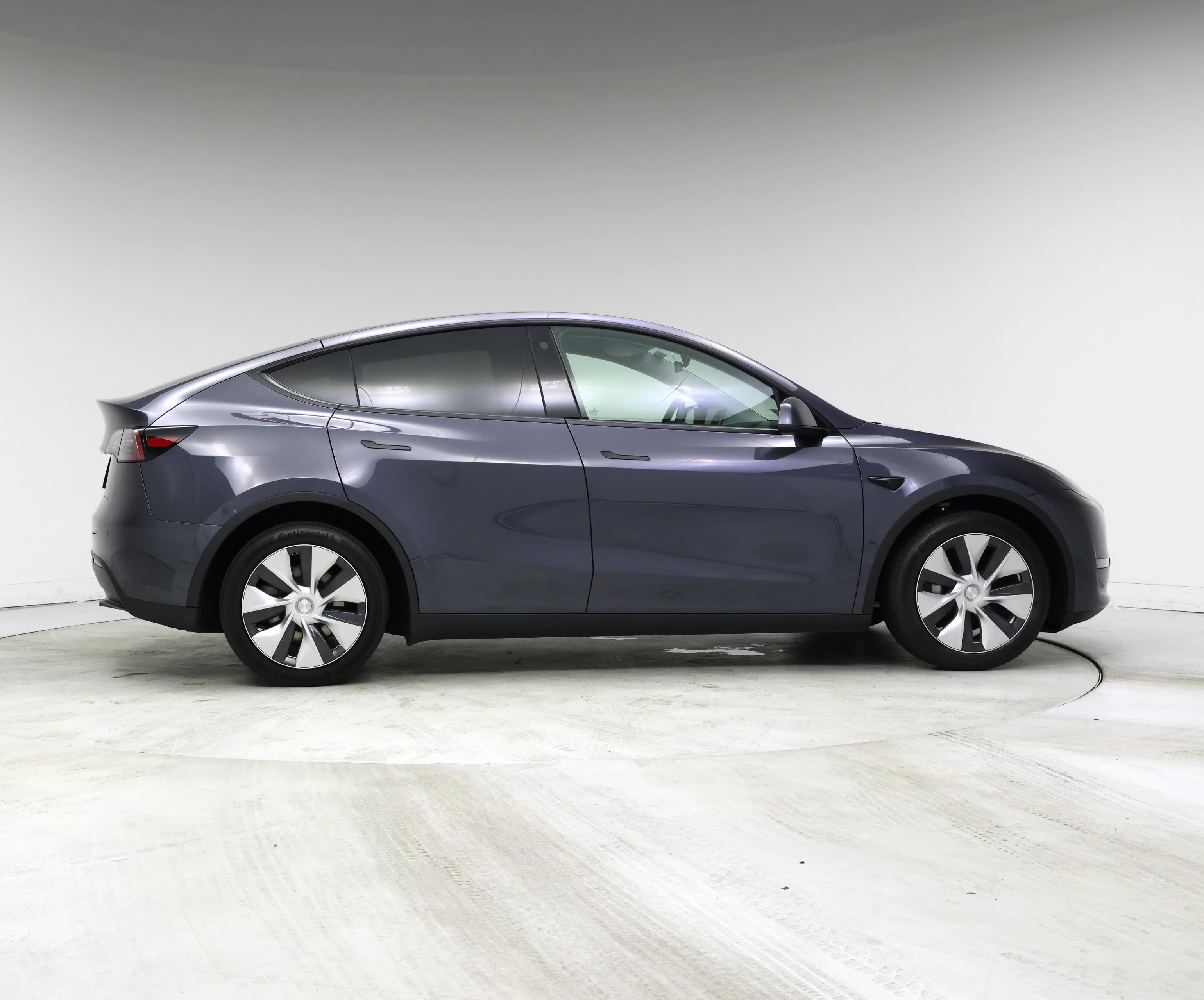 Thumbnail: 2023 Tesla Model Y - 7