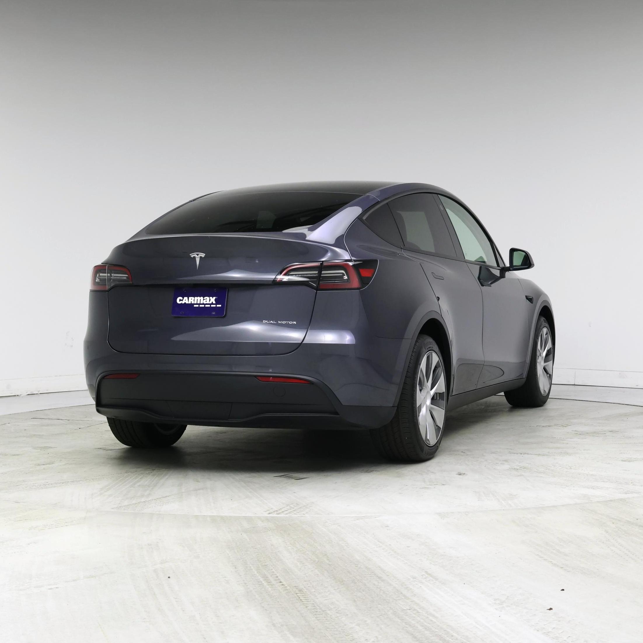 Thumbnail: 2023 Tesla Model Y - 8