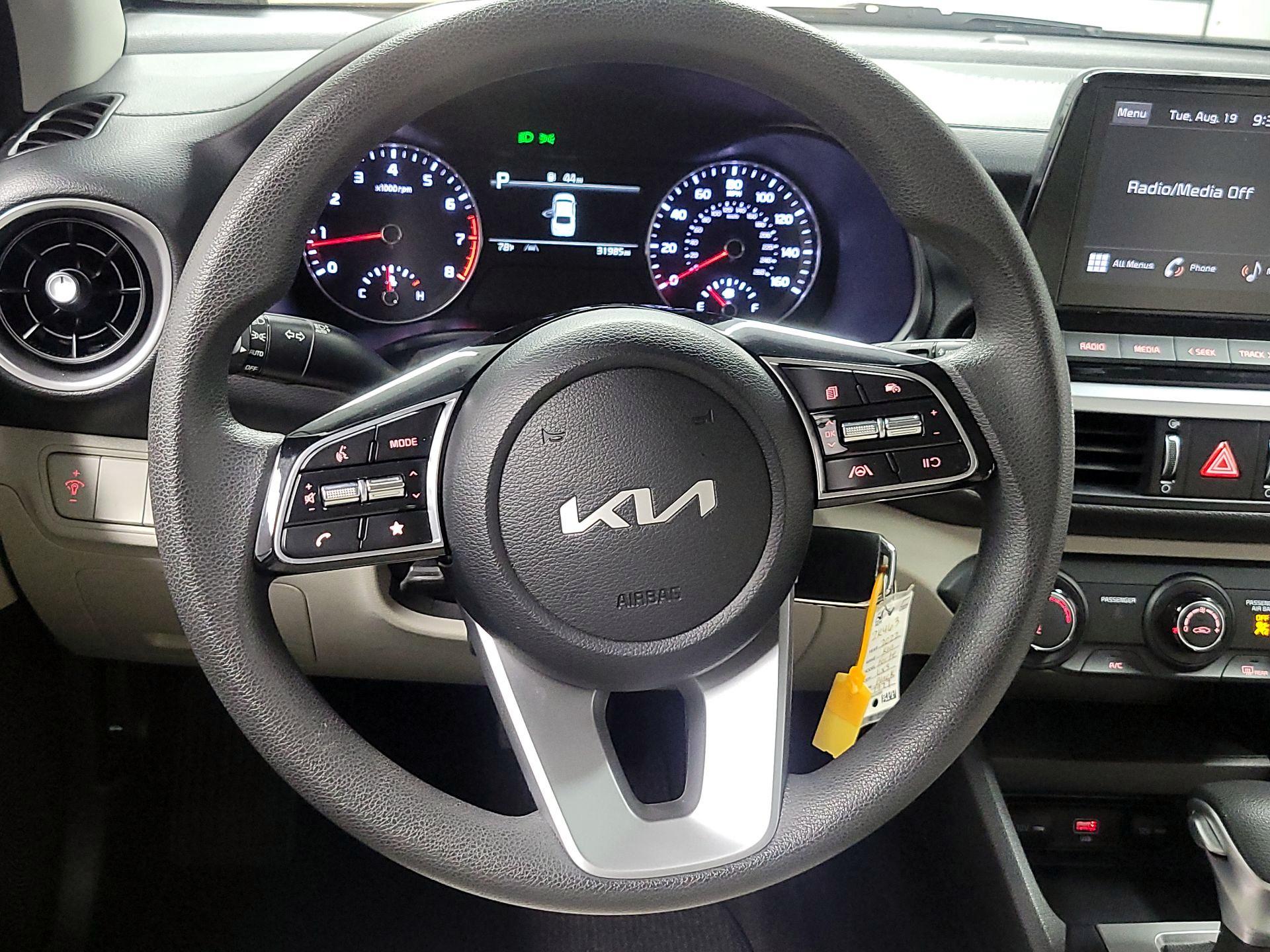 Thumbnail: 2022 Kia Forte - 10