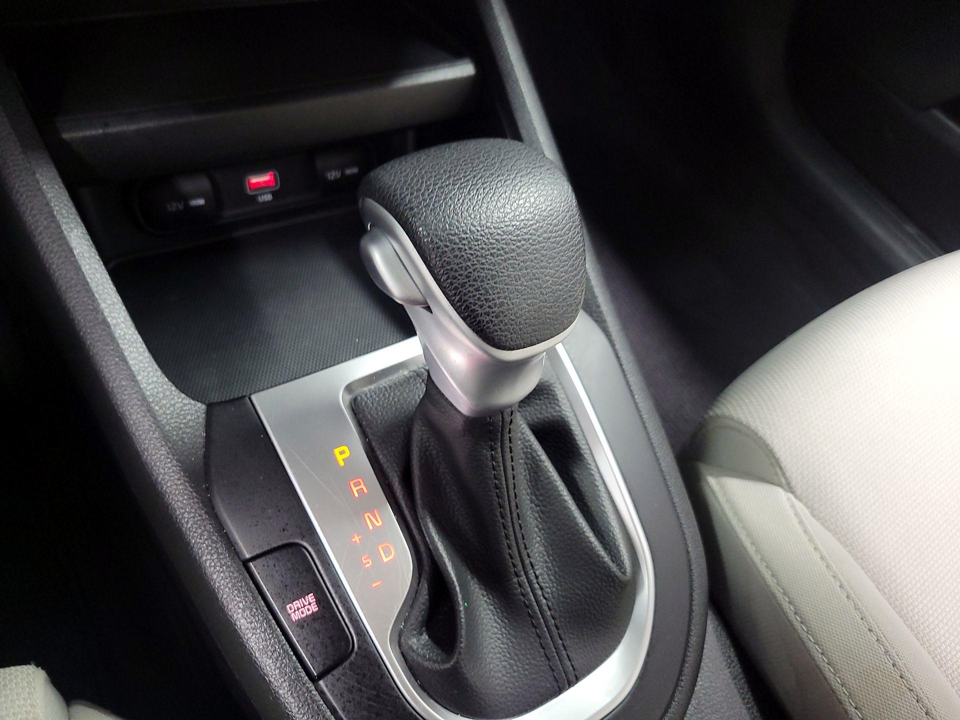 Thumbnail: 2022 Kia Forte - 15