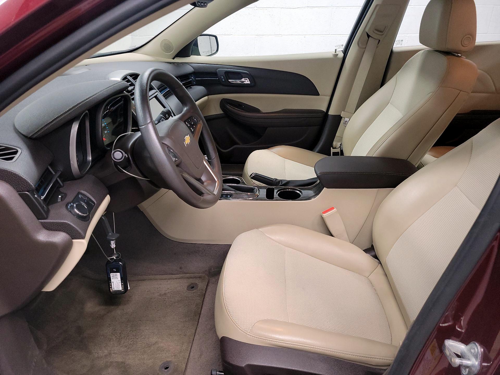 Thumbnail: 2015 Chevrolet Malibu - 11