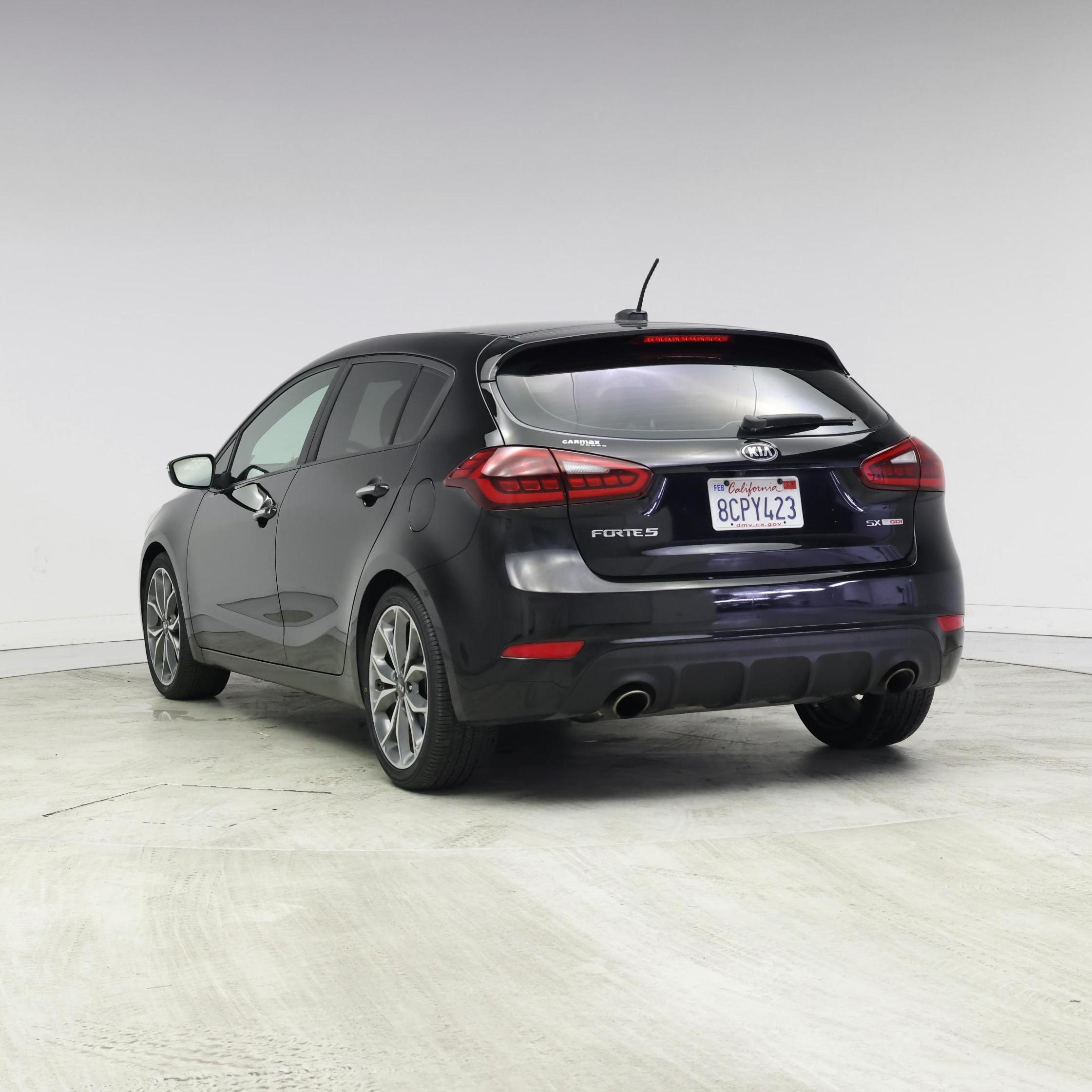 Thumbnail: 2017 Kia Forte - 2