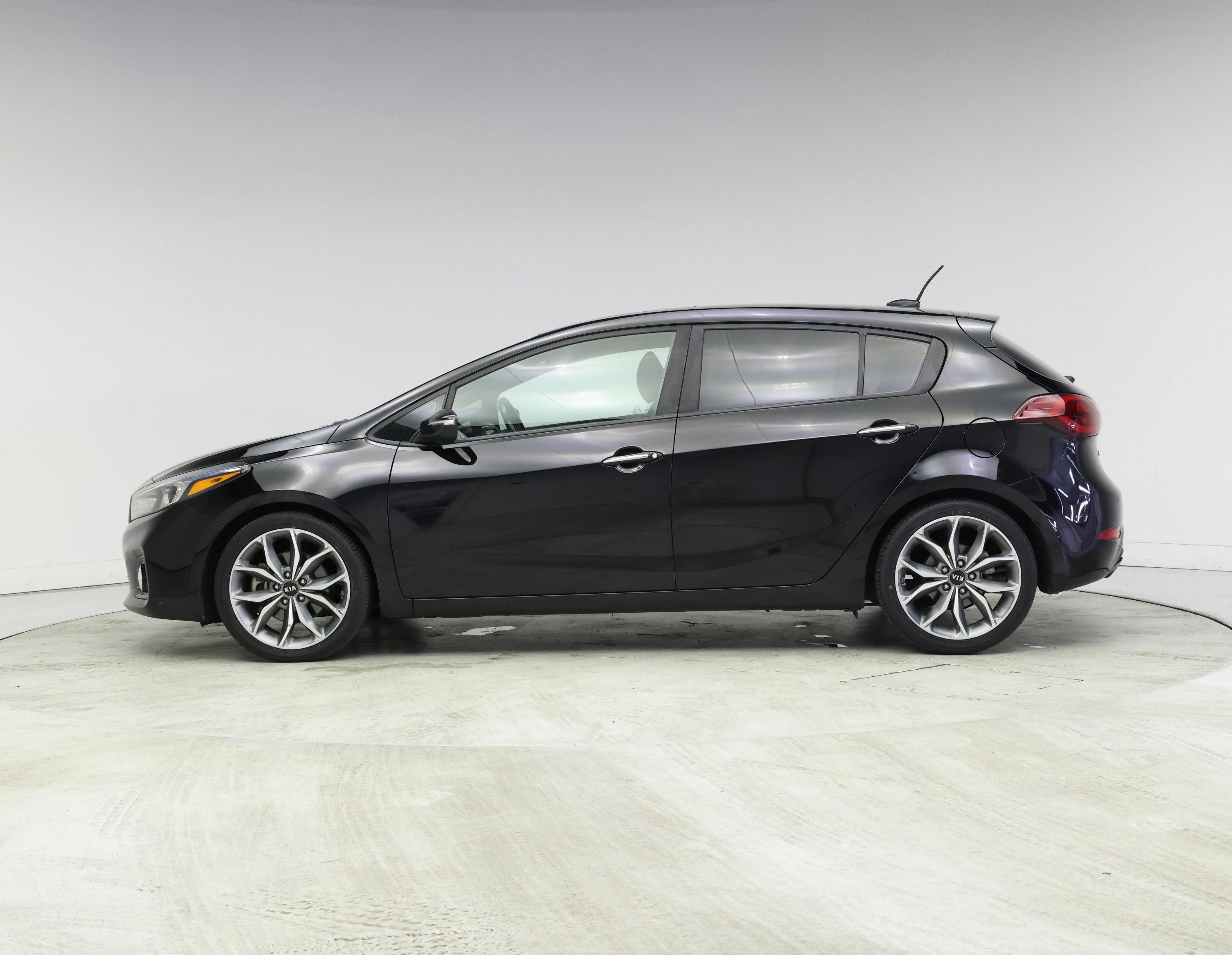 Thumbnail: 2017 Kia Forte - 3