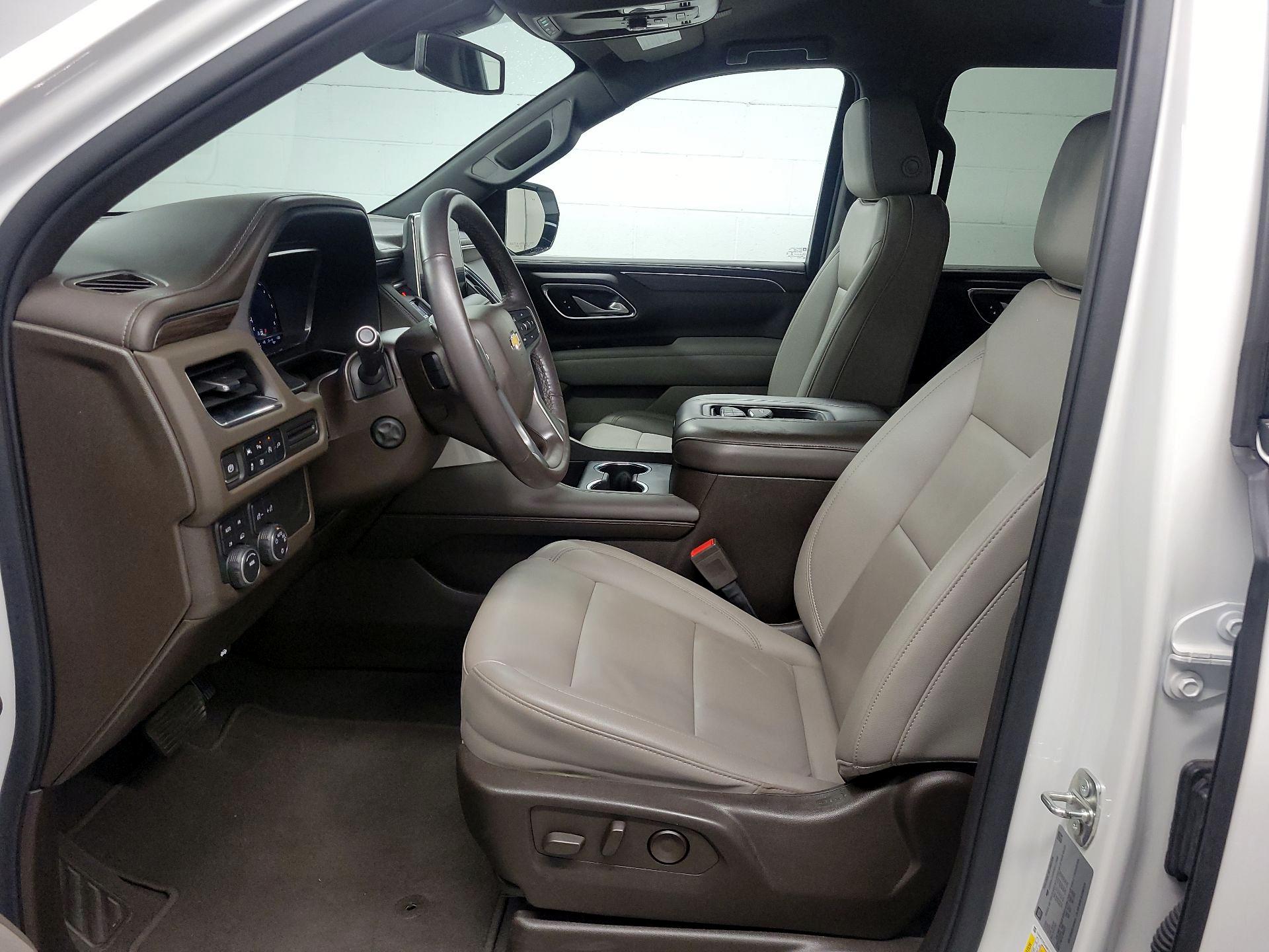 Thumbnail: 2022 Chevrolet Suburban - 11