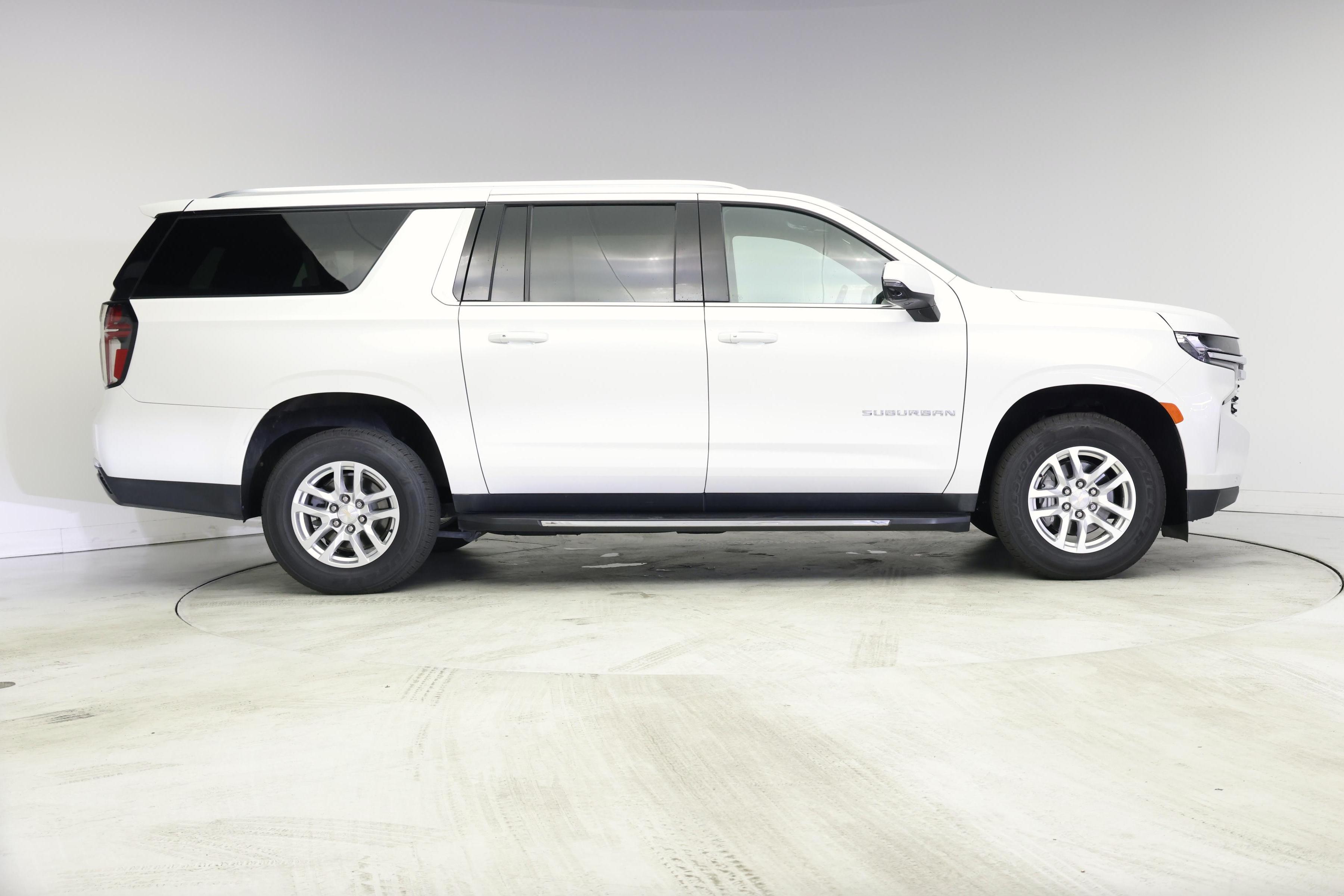 Thumbnail: 2022 Chevrolet Suburban - 7