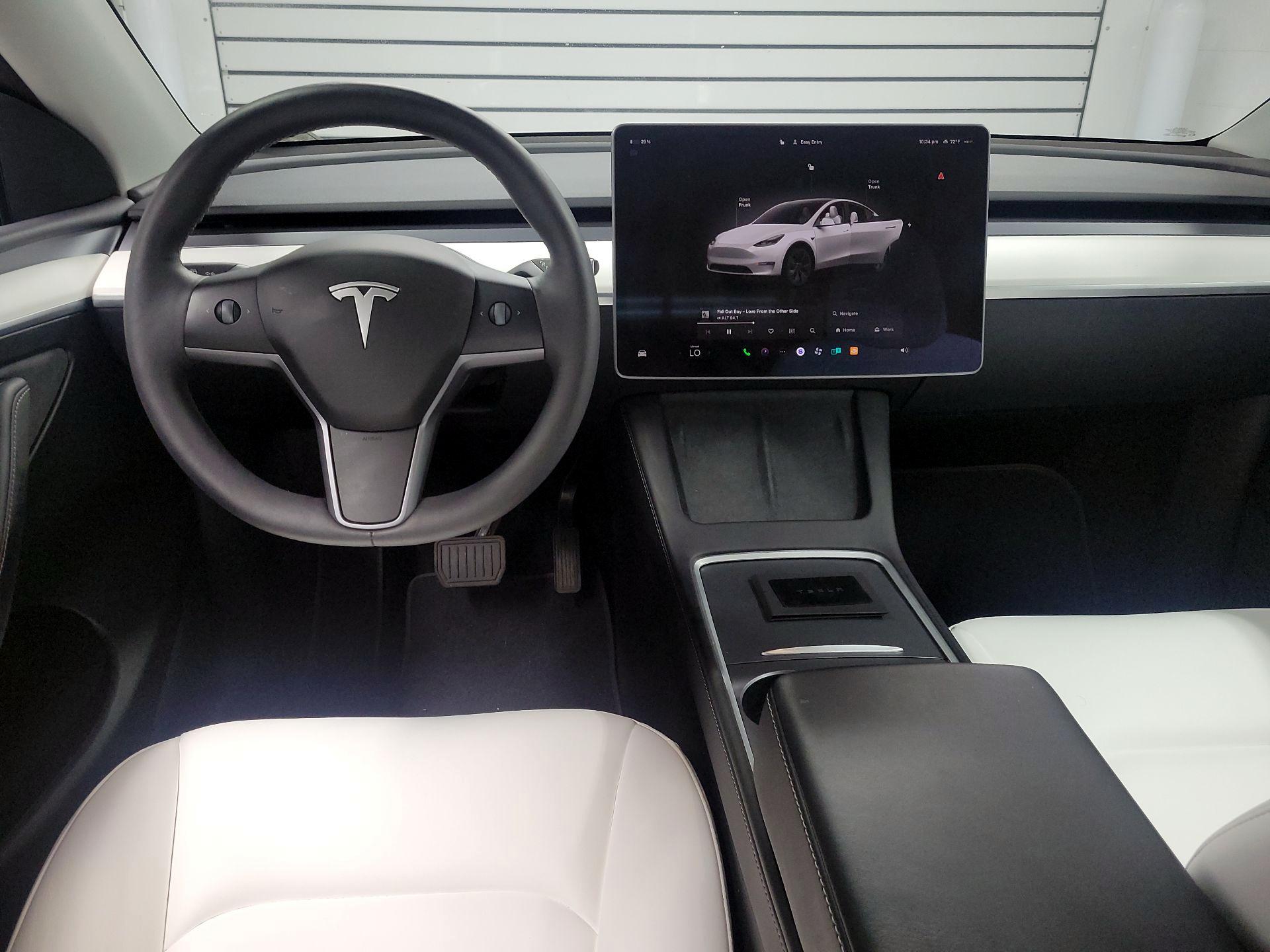 Thumbnail: 2024 Tesla Model Y - 9