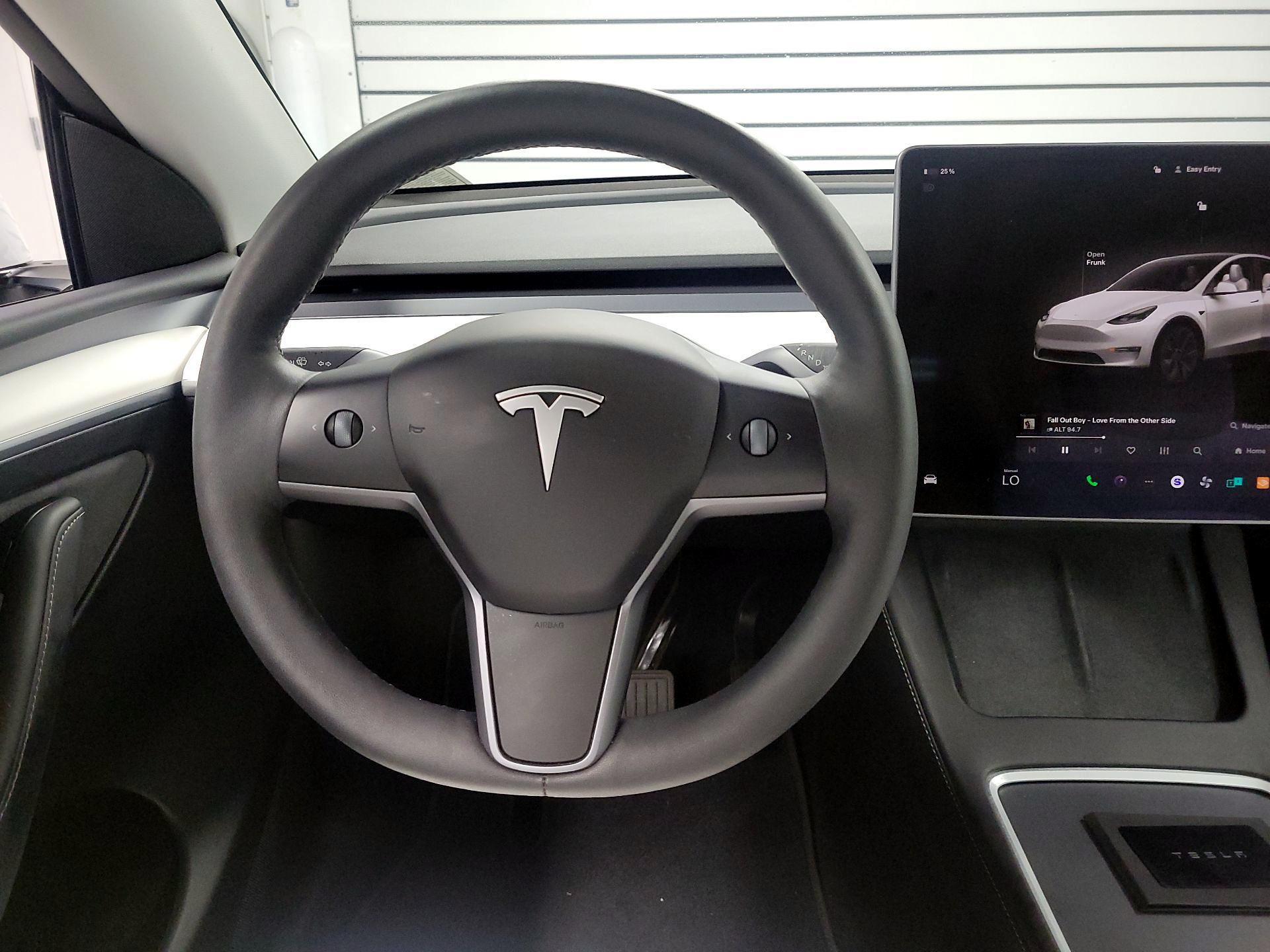 Thumbnail: 2024 Tesla Model Y - 10