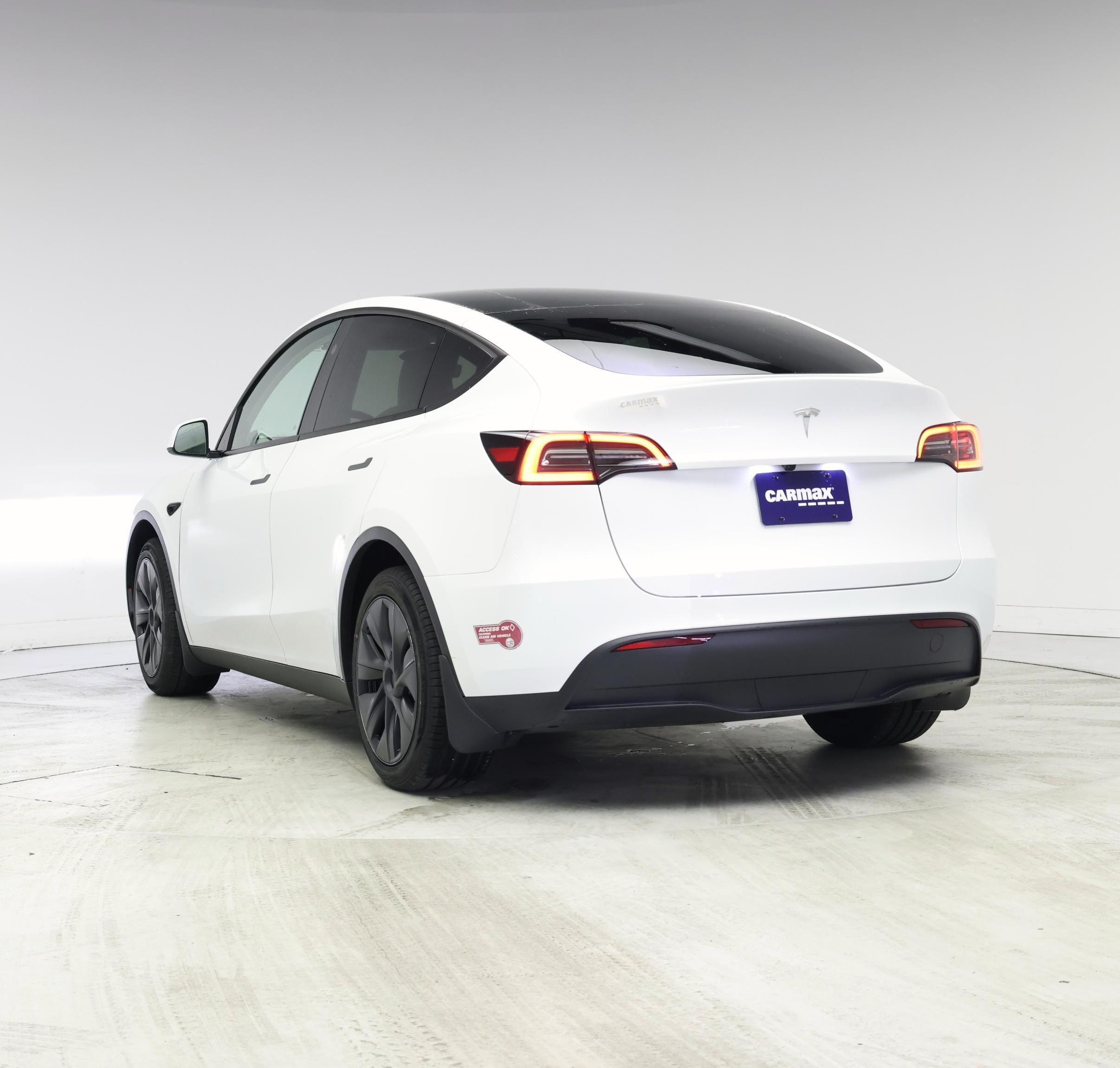 Thumbnail: 2024 Tesla Model Y - 2