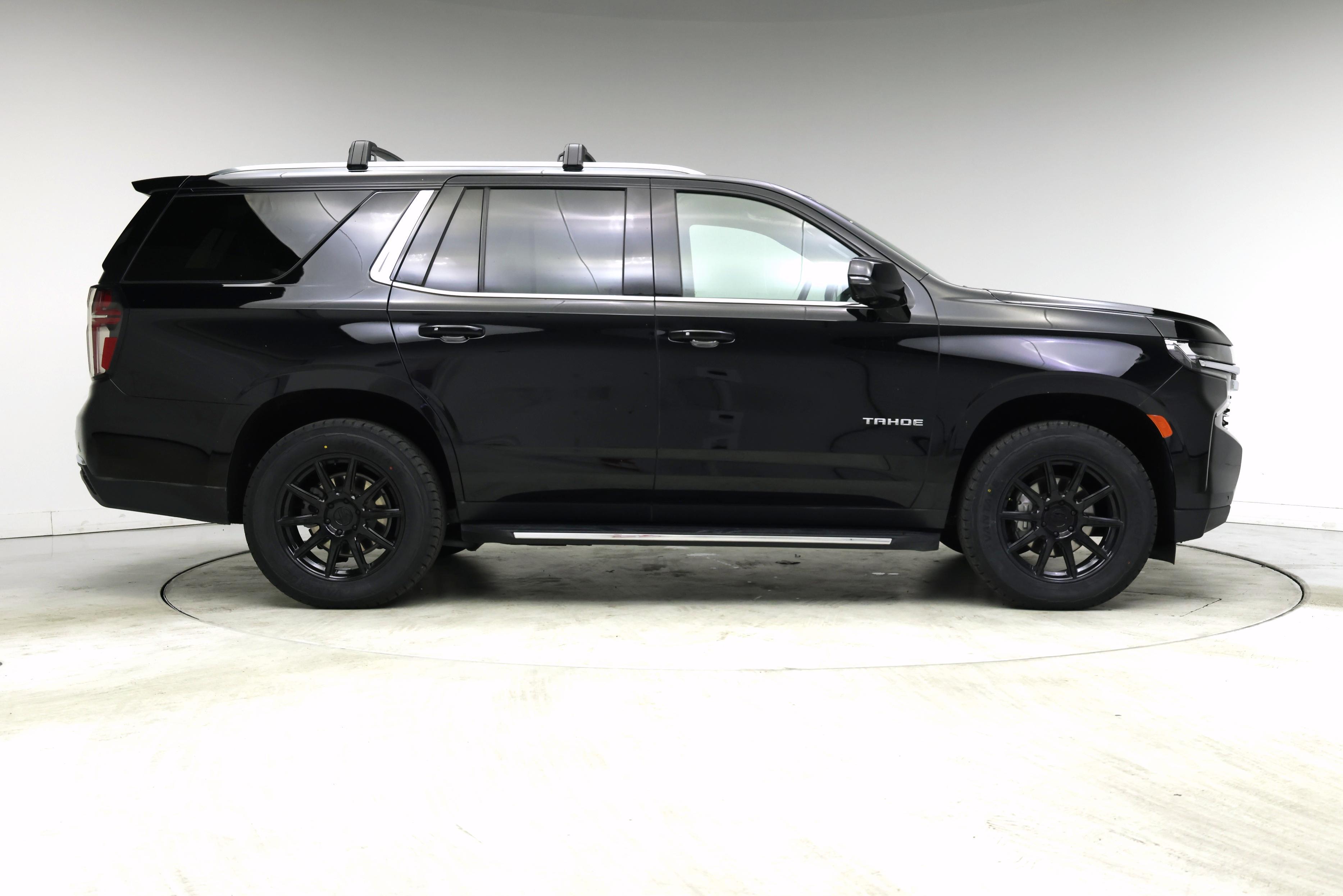 Thumbnail: 2023 Chevrolet Tahoe - 7