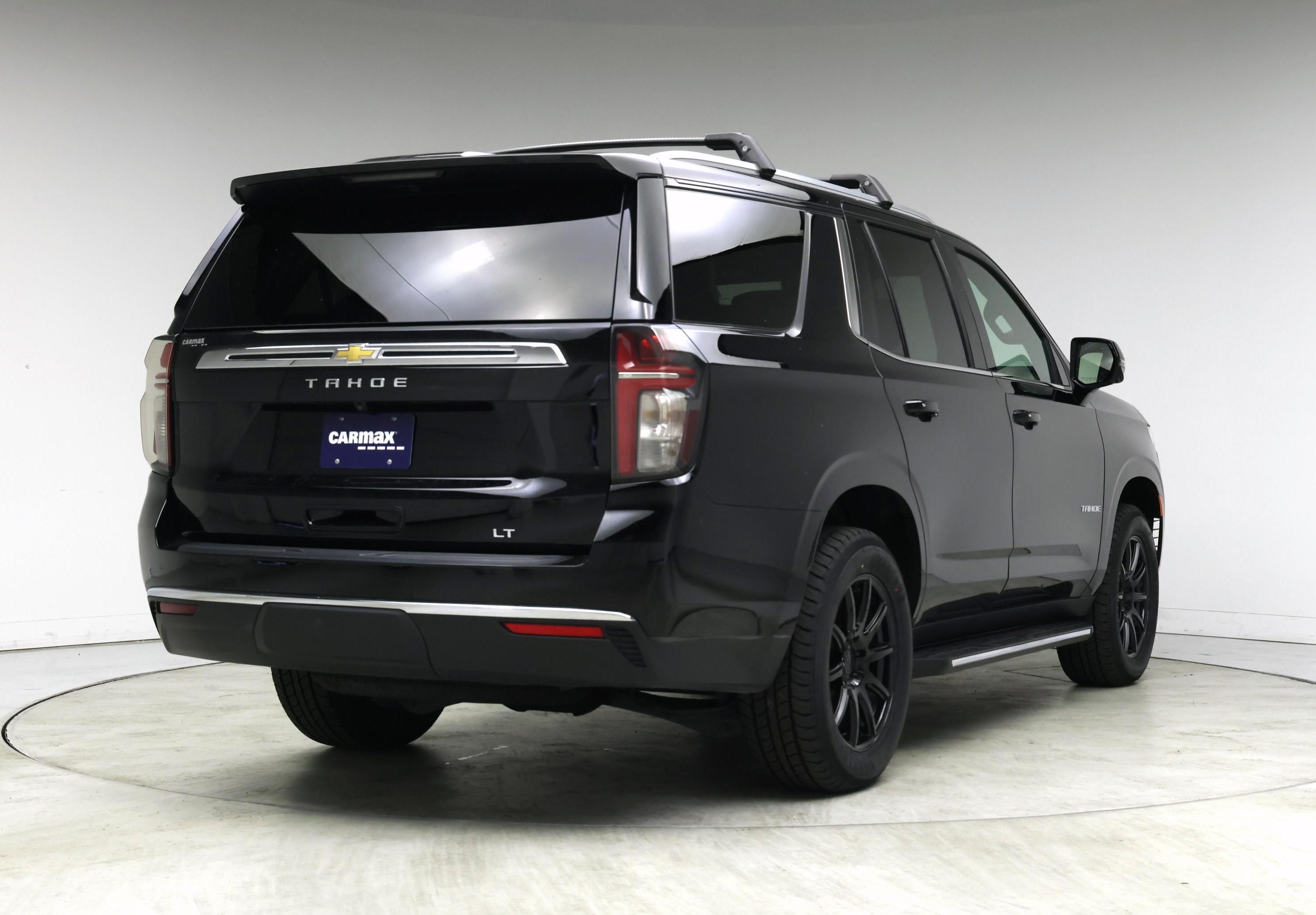 Thumbnail: 2023 Chevrolet Tahoe - 8