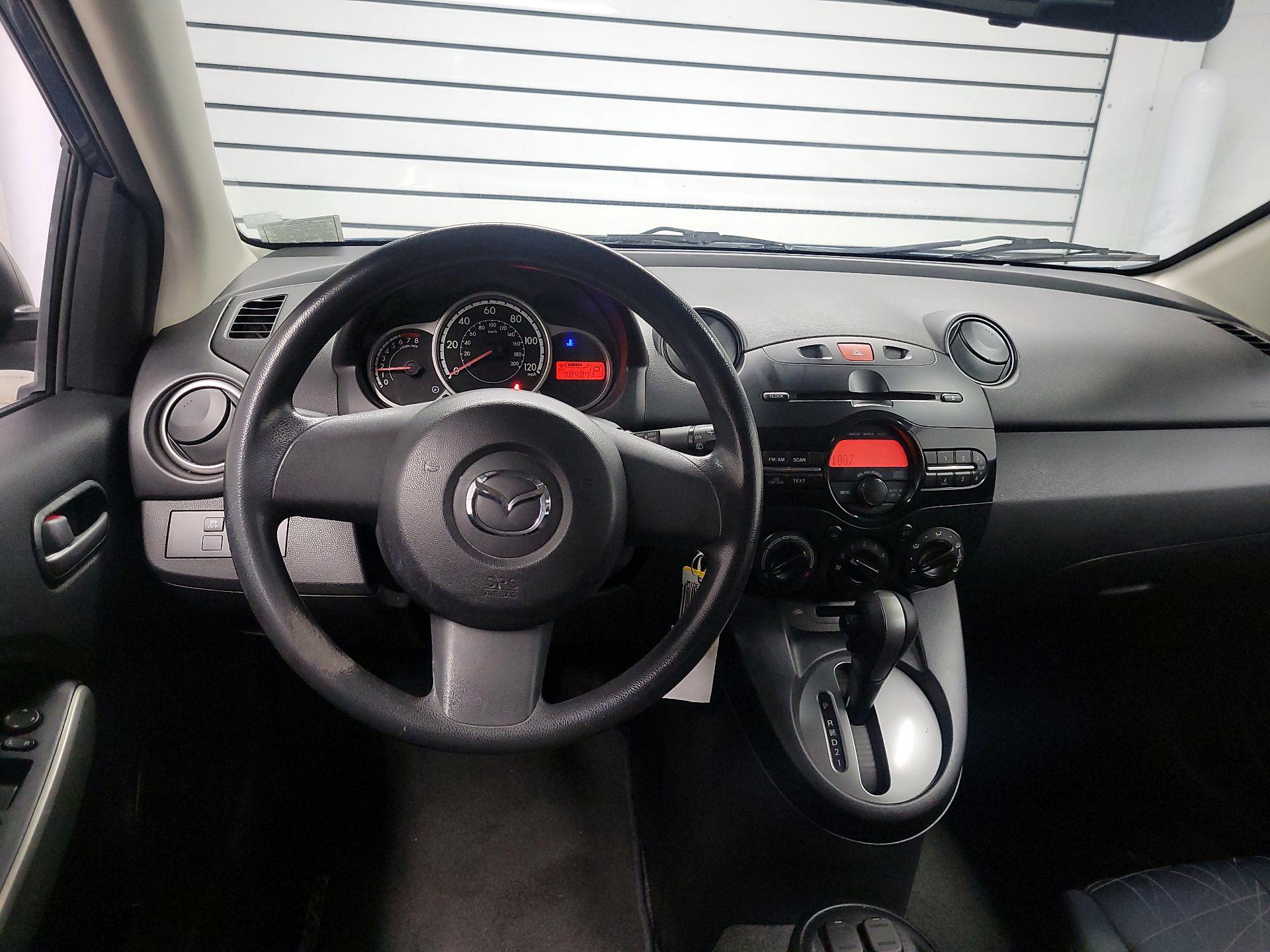 Thumbnail: 2014 Mazda Mazda2 - 10