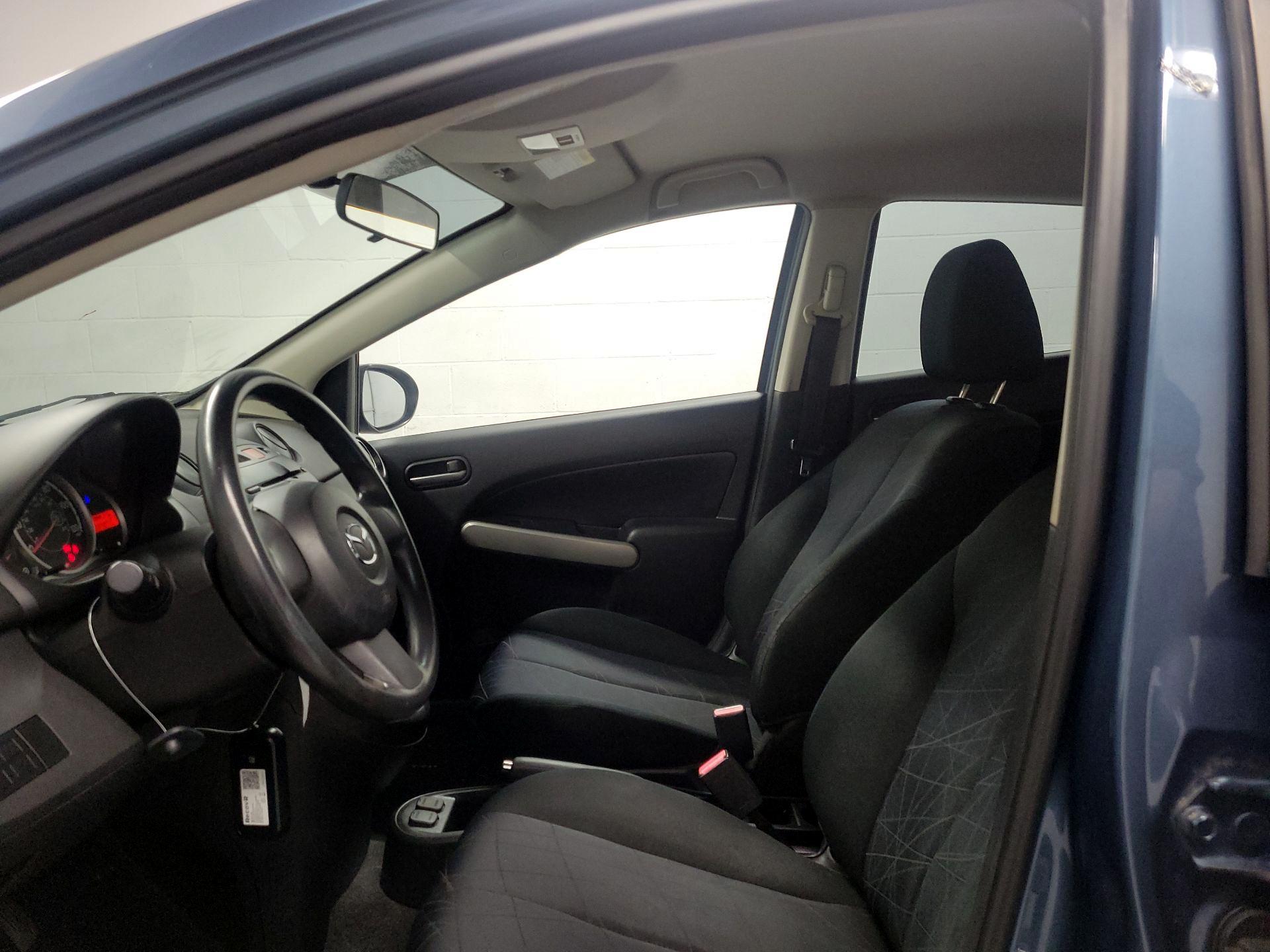 Thumbnail: 2014 Mazda Mazda2 - 11