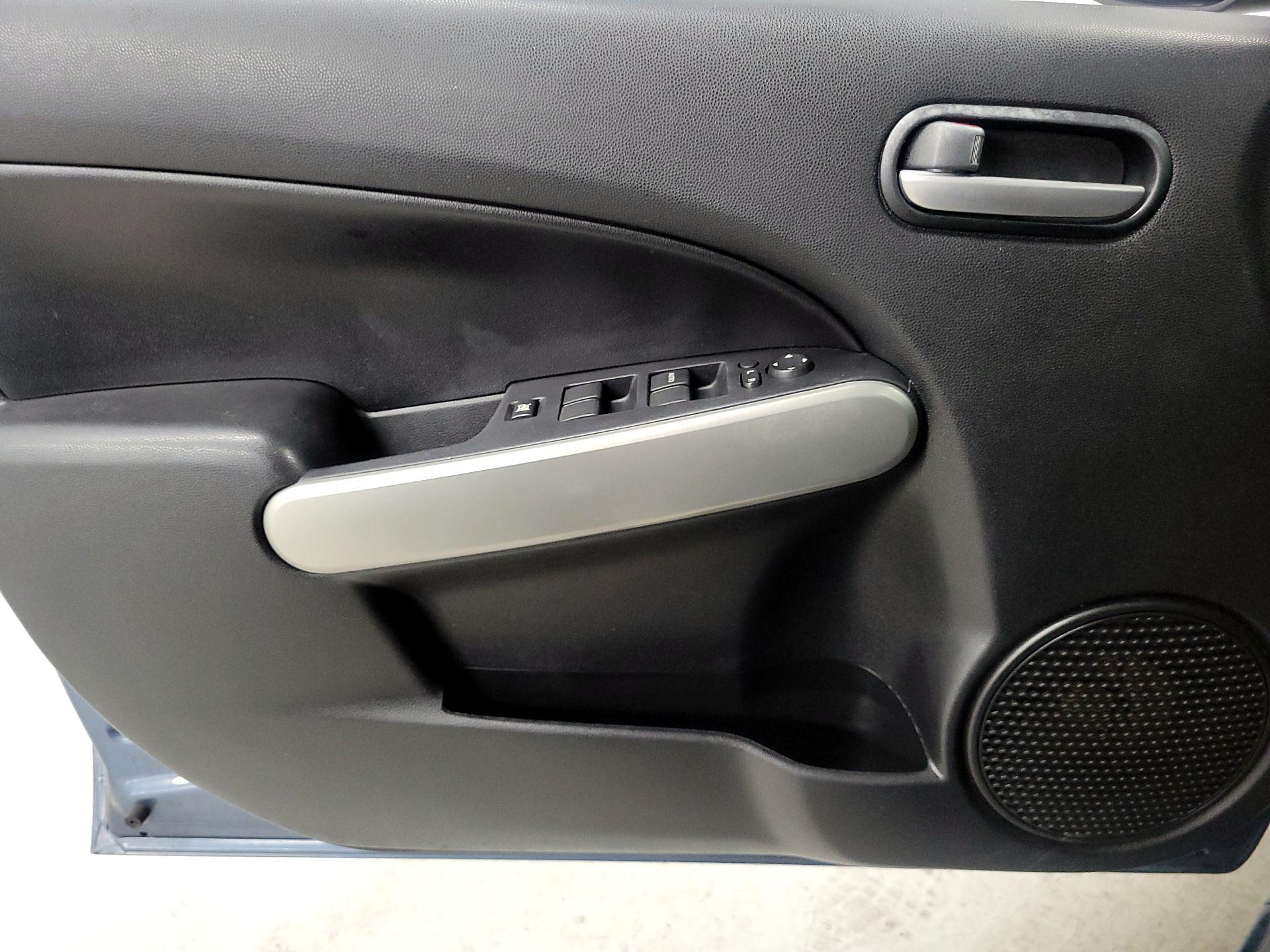 Thumbnail: 2014 Mazda Mazda2 - 12