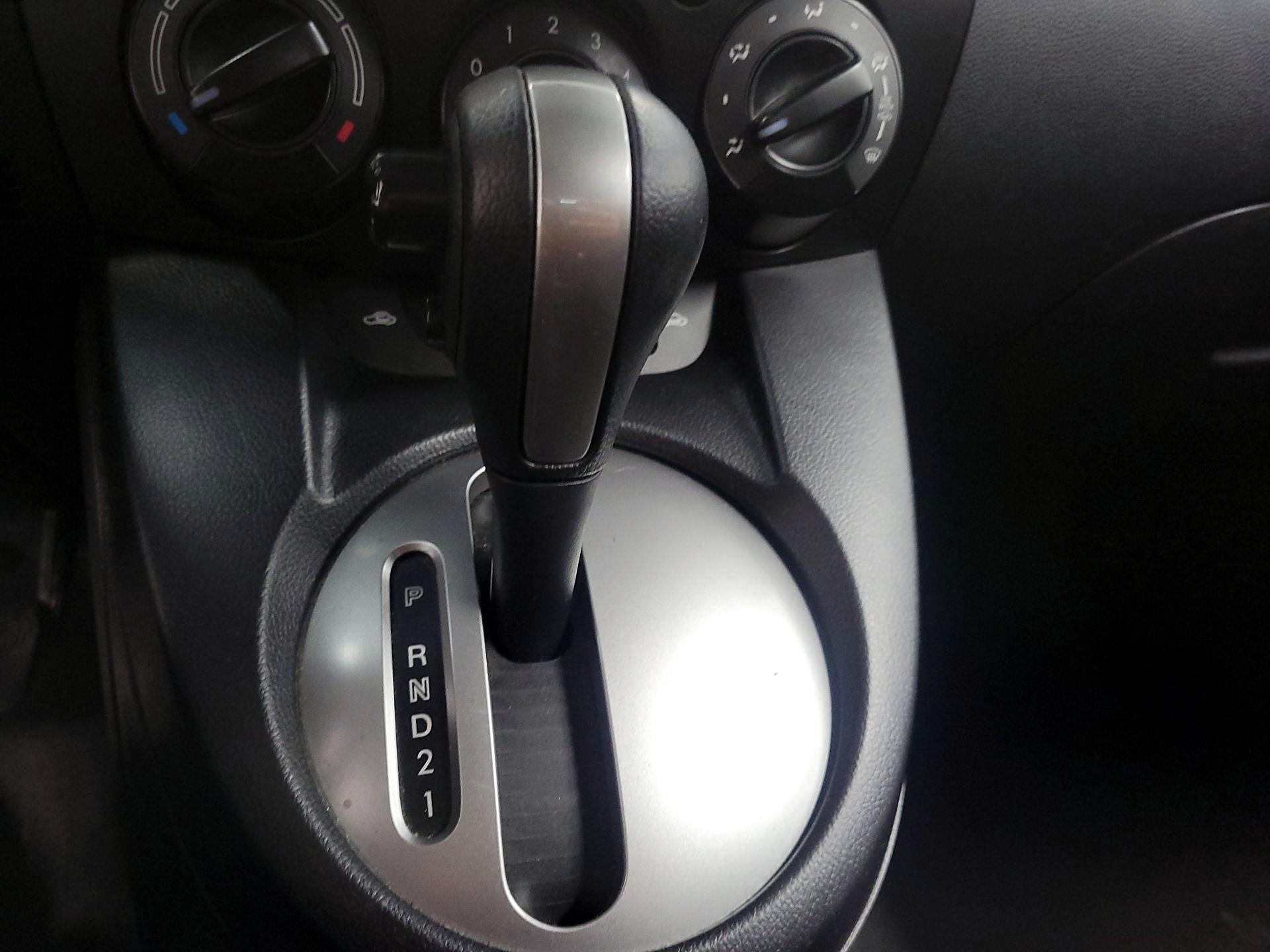 Thumbnail: 2014 Mazda Mazda2 - 16