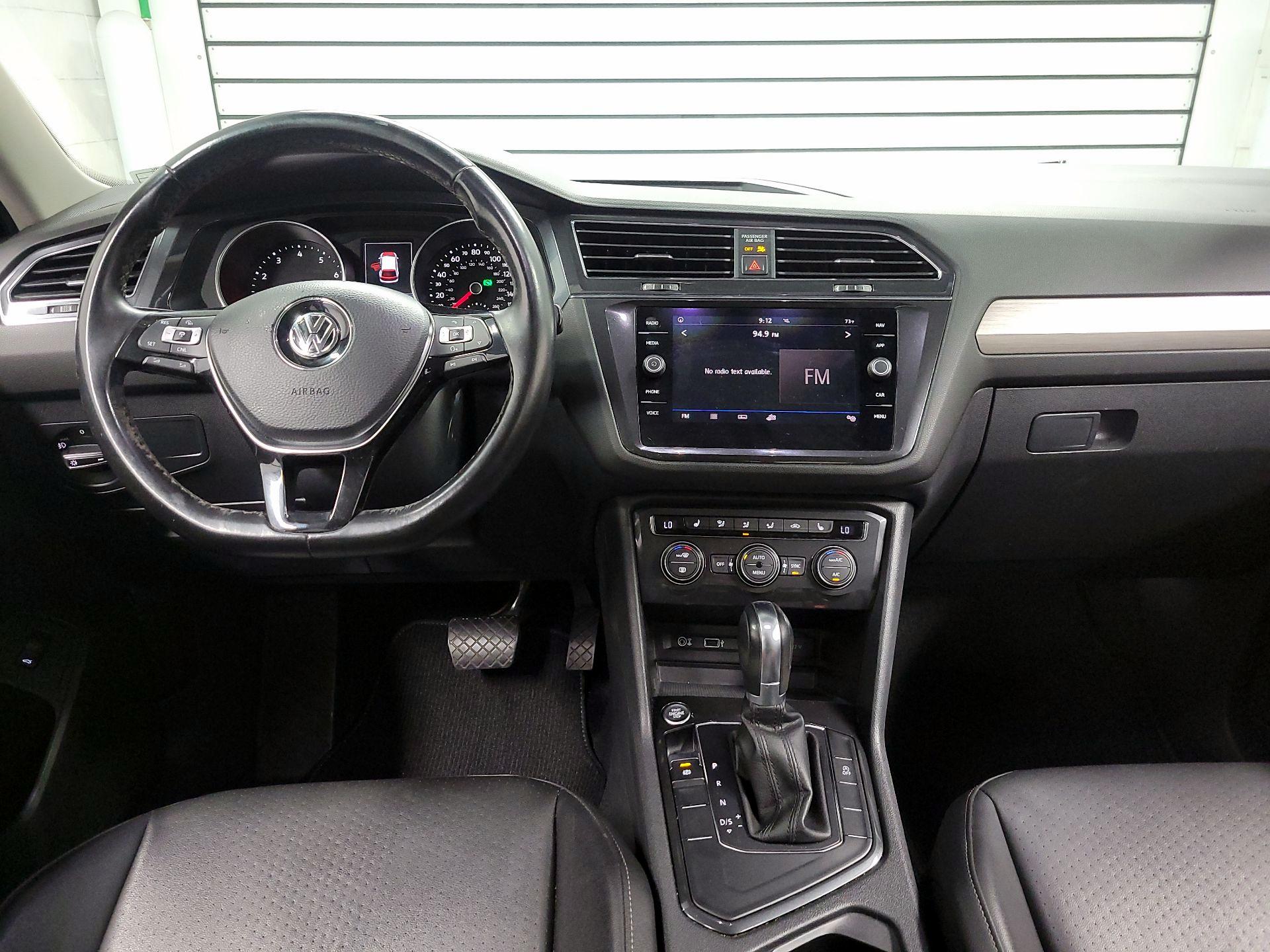 Thumbnail: 2018 Volkswagen Tiguan - 9