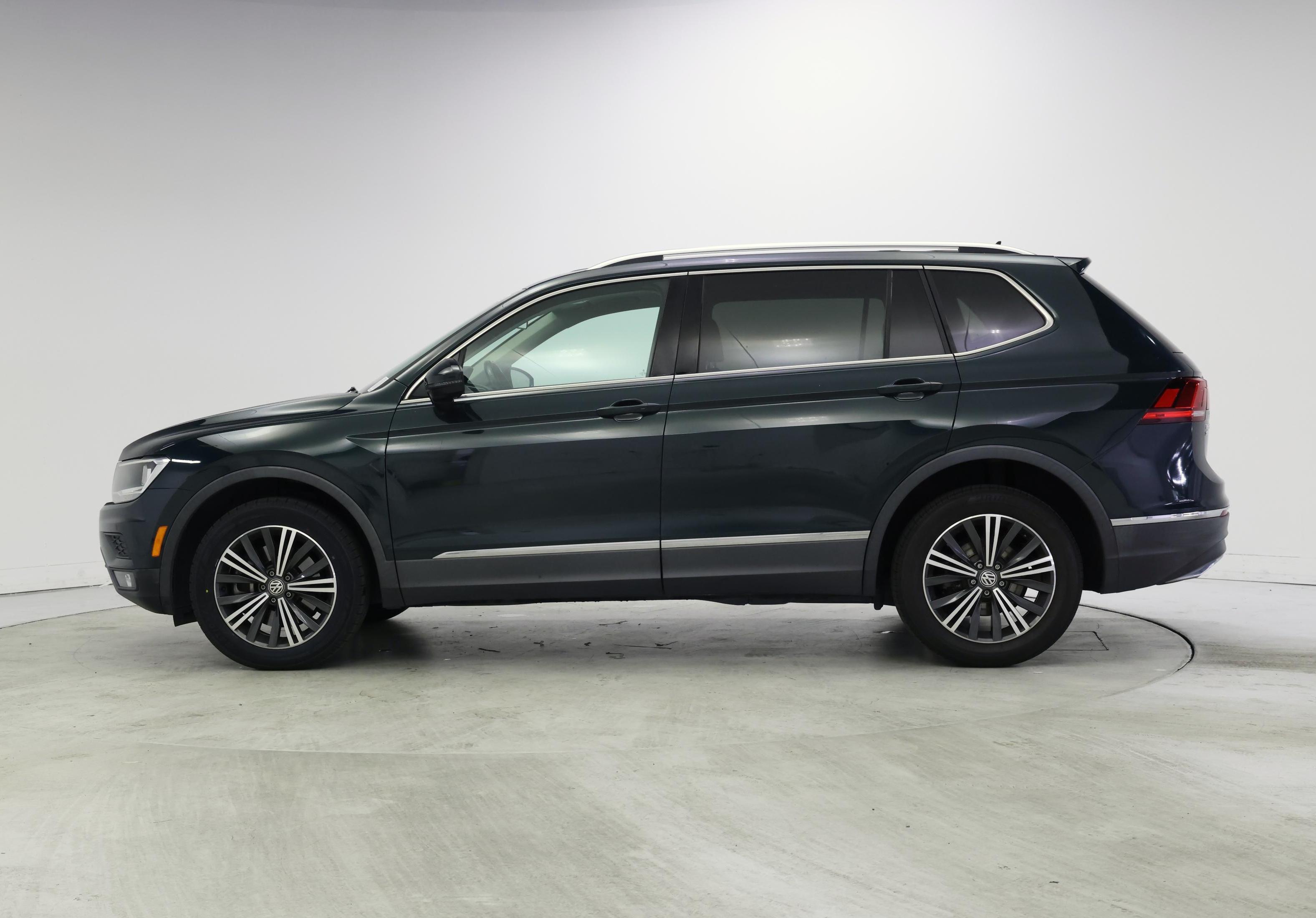 Thumbnail: 2018 Volkswagen Tiguan - 3