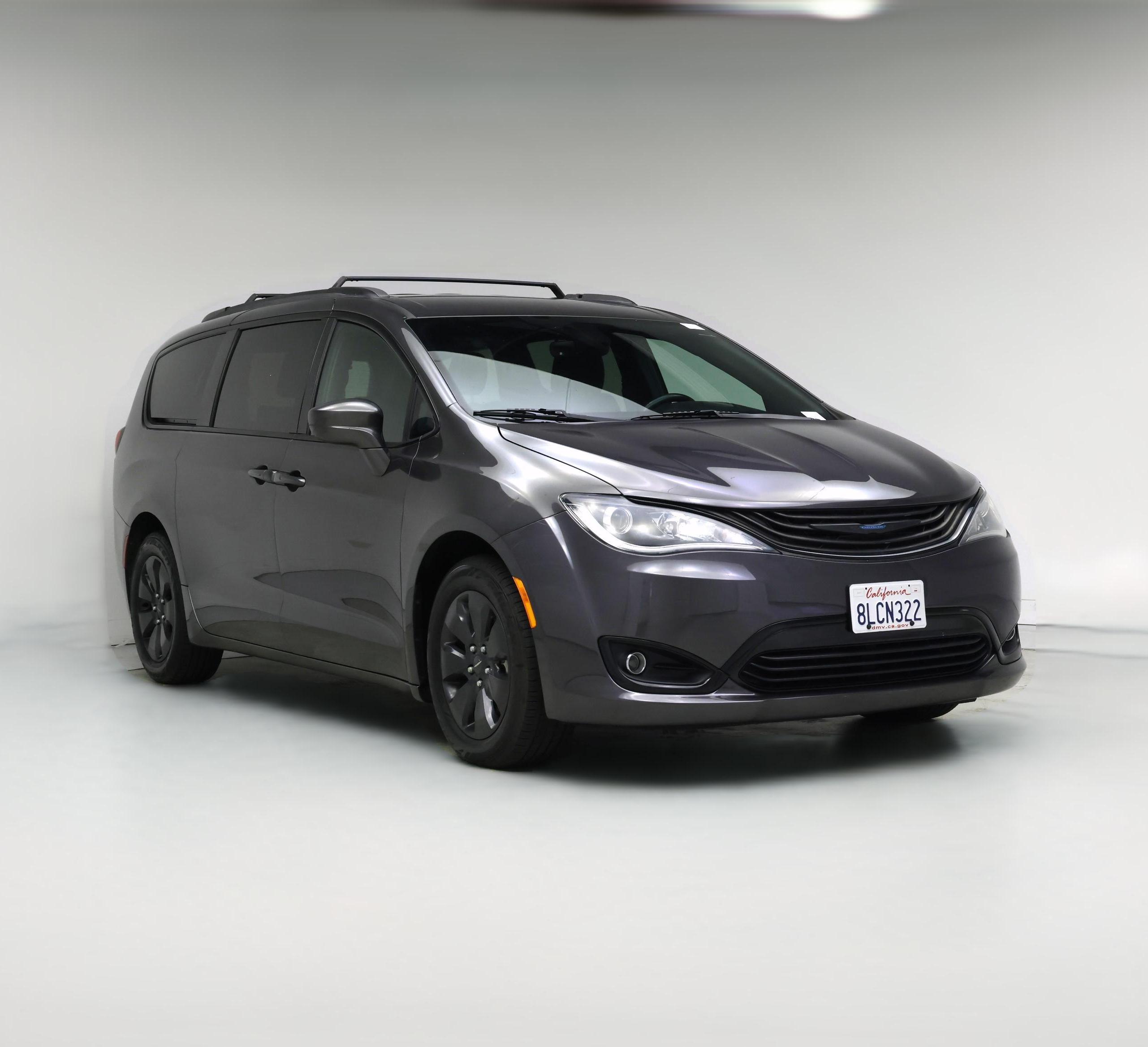 Thumbnail: 2019 Chrysler Pacifica - 1