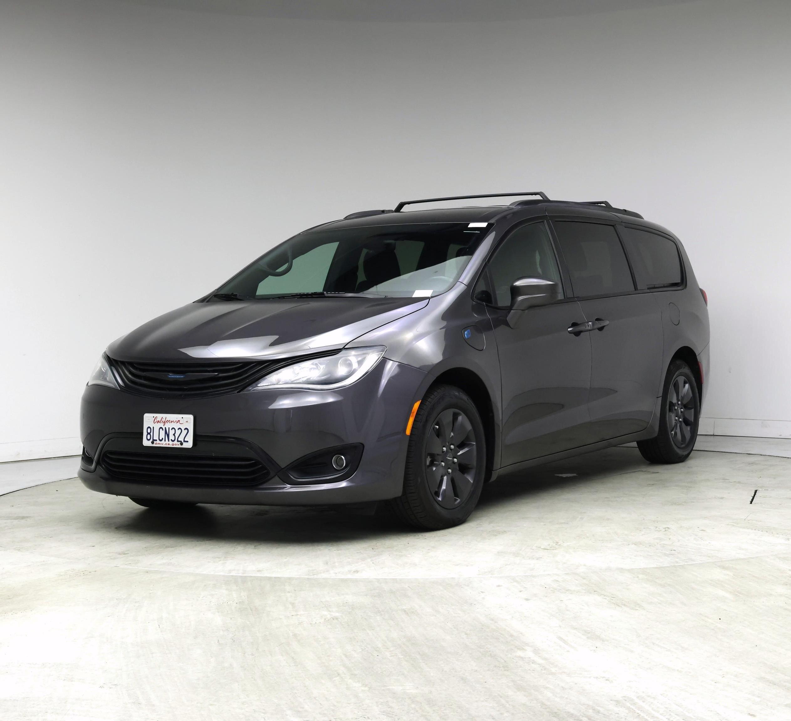 Thumbnail: 2019 Chrysler Pacifica - 4