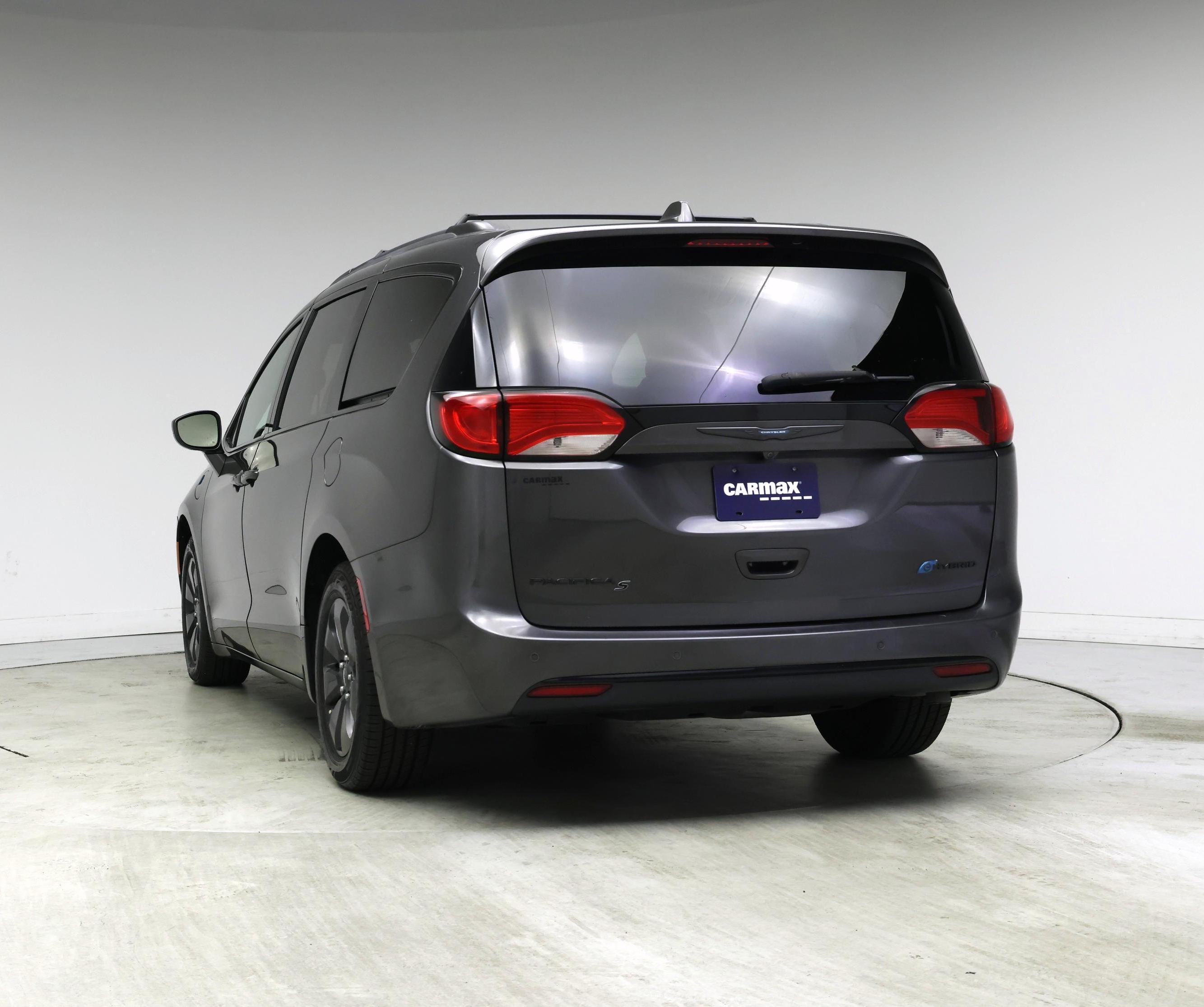Thumbnail: 2019 Chrysler Pacifica - 6