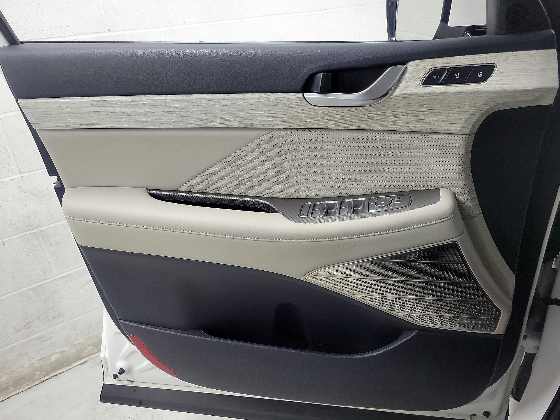 Thumbnail: 2023 Hyundai Palisade - 12
