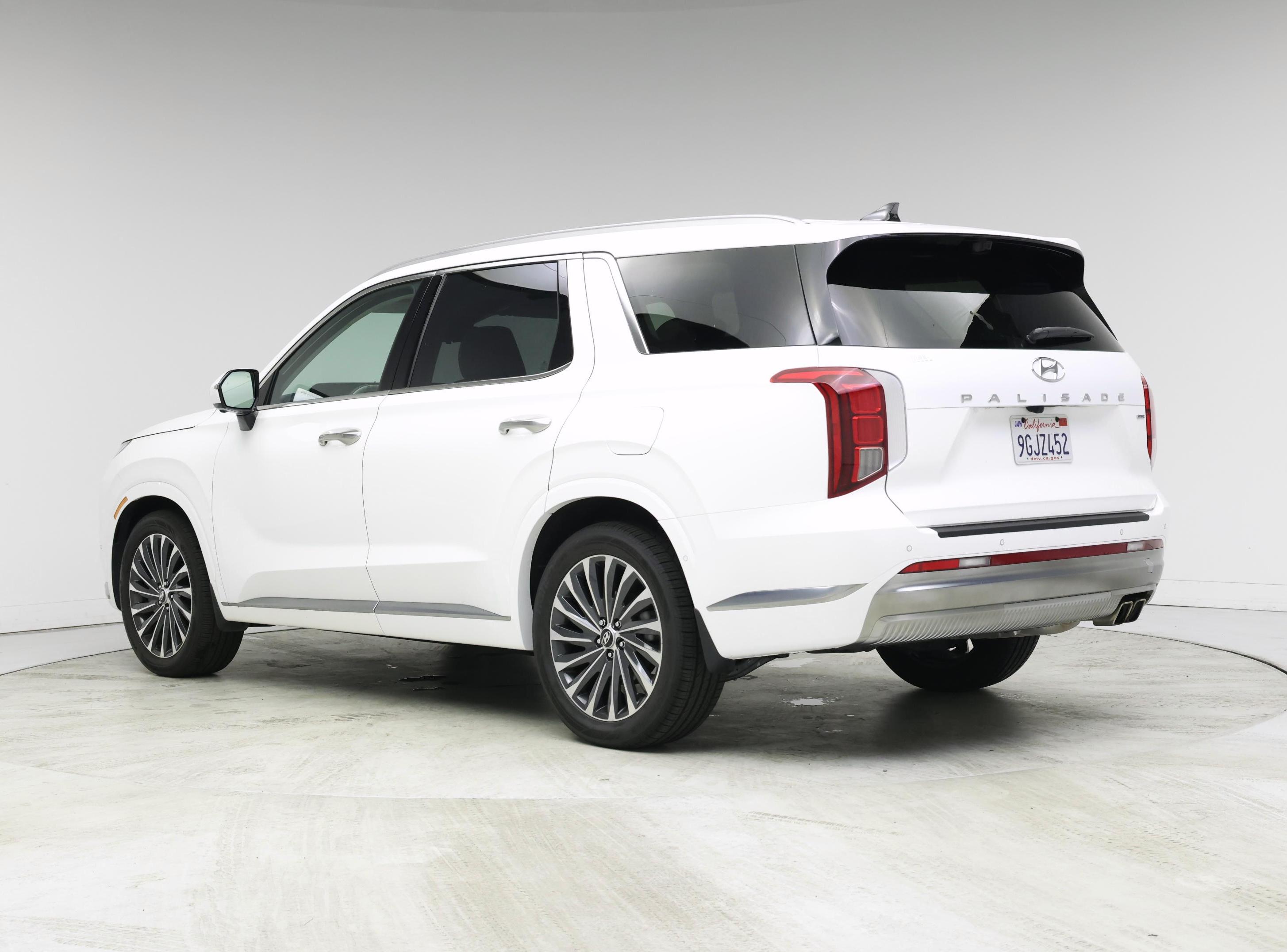 Thumbnail: 2023 Hyundai Palisade - 2