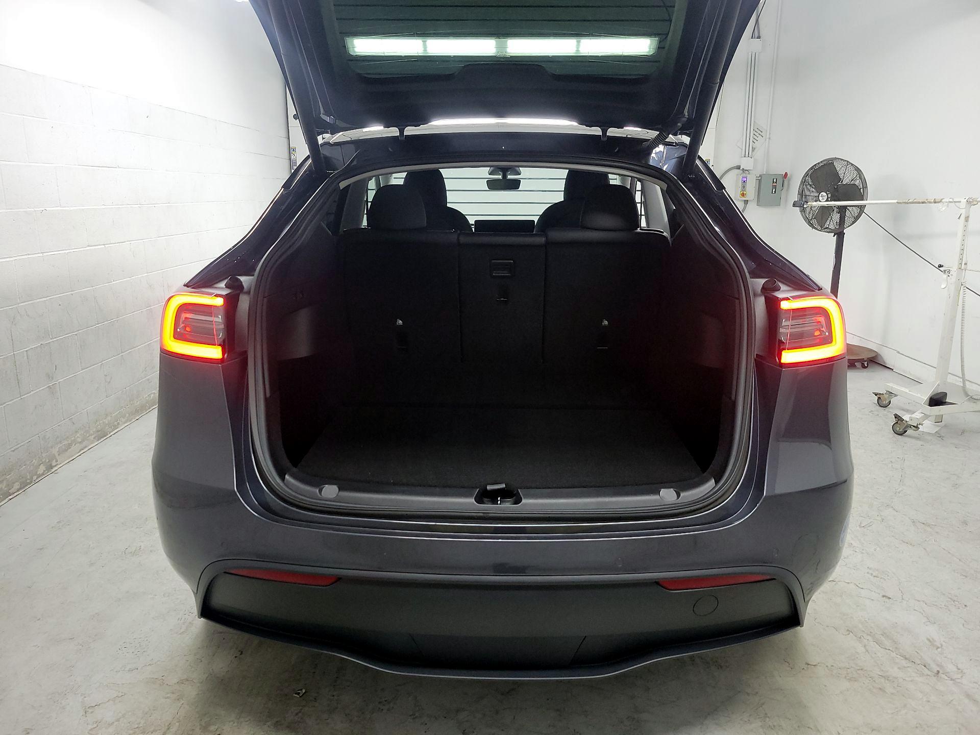 Thumbnail: 2021 Tesla Model Y - 19
