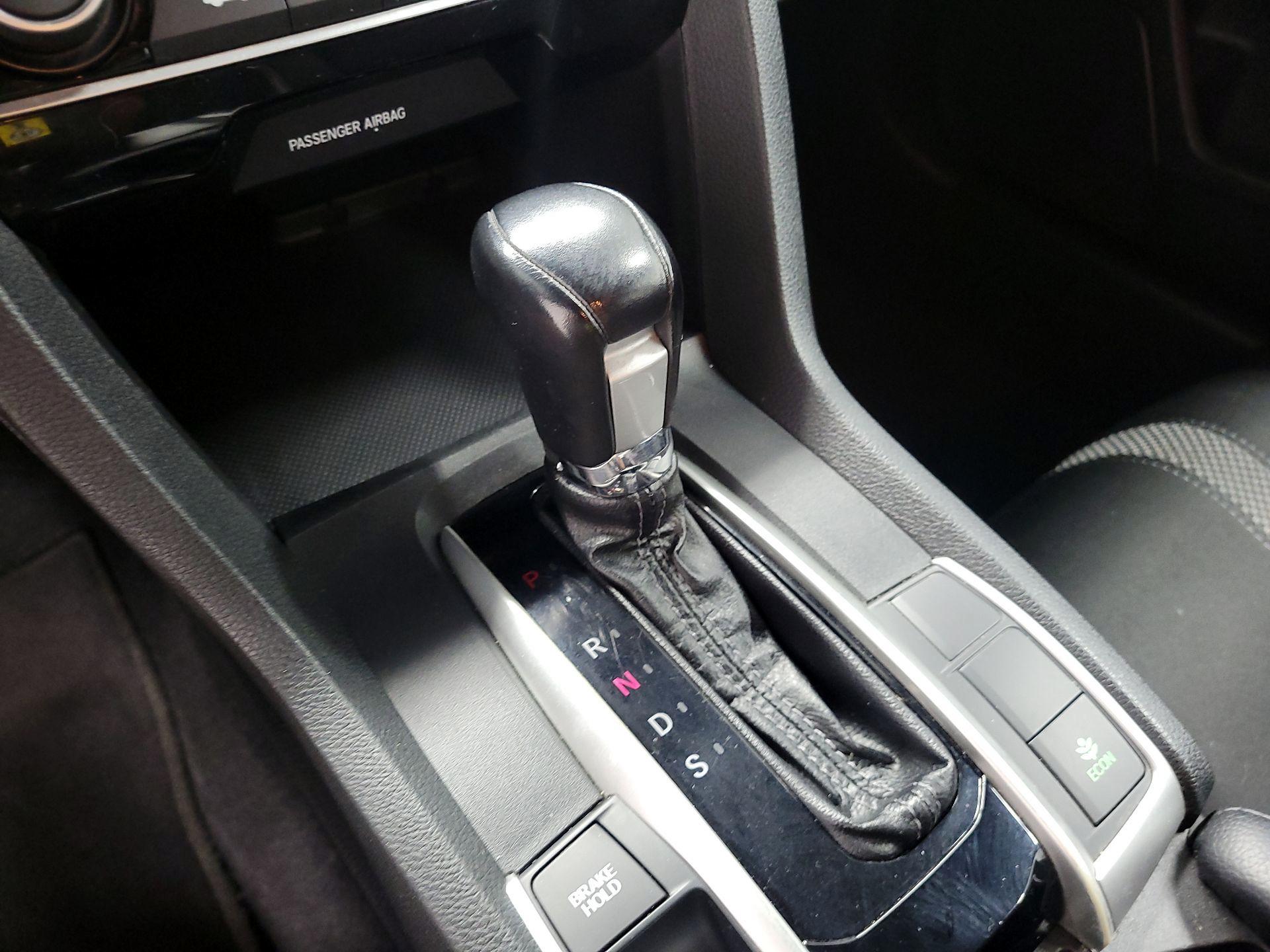 Thumbnail: 2019 Honda Civic - 17