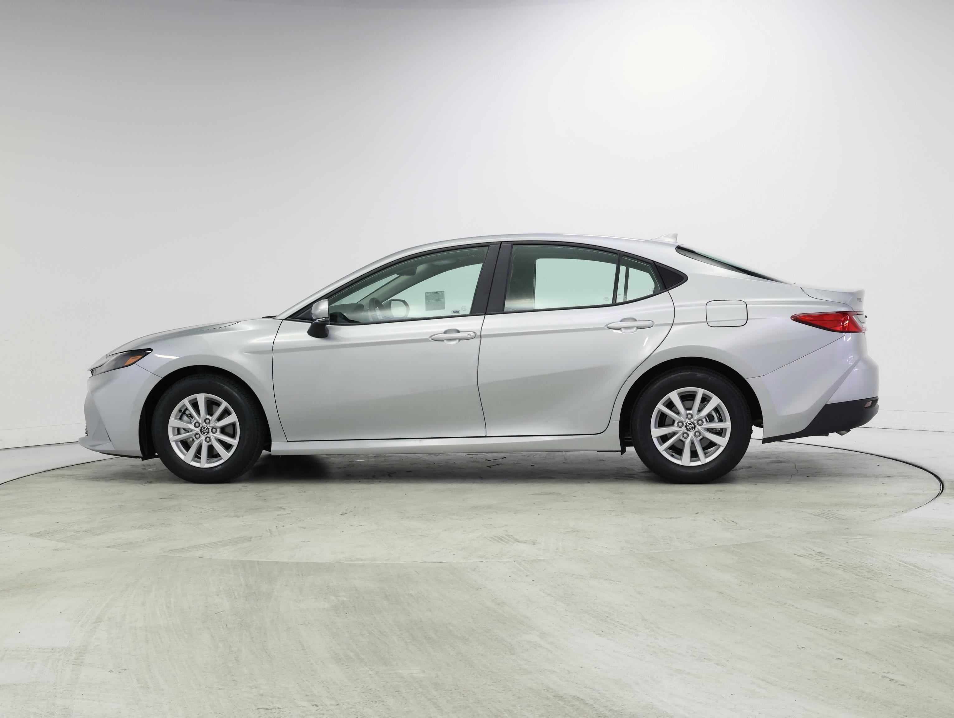 Thumbnail: 2025 Toyota Camry - 3