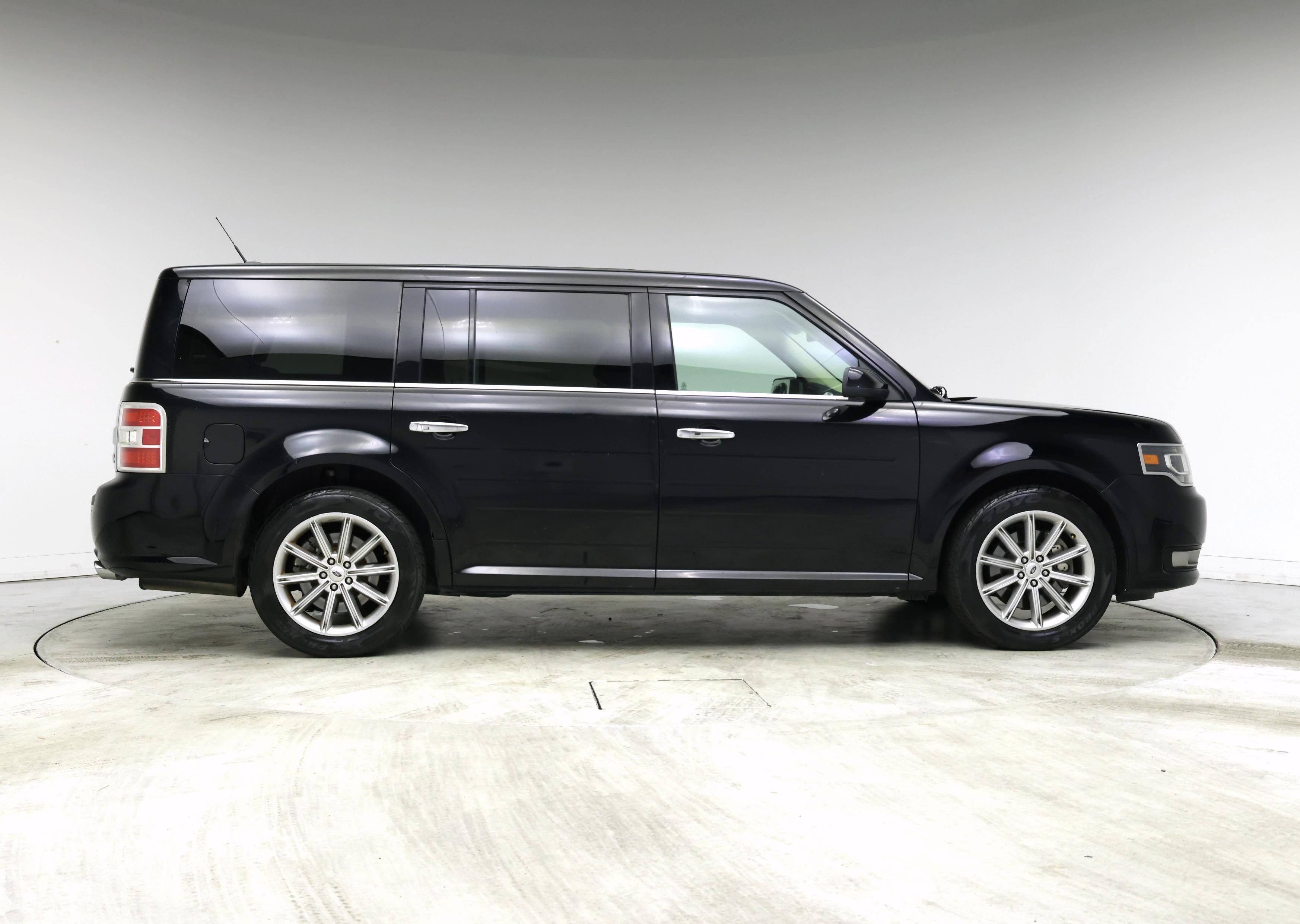 Thumbnail: 2016 Ford Flex - 7