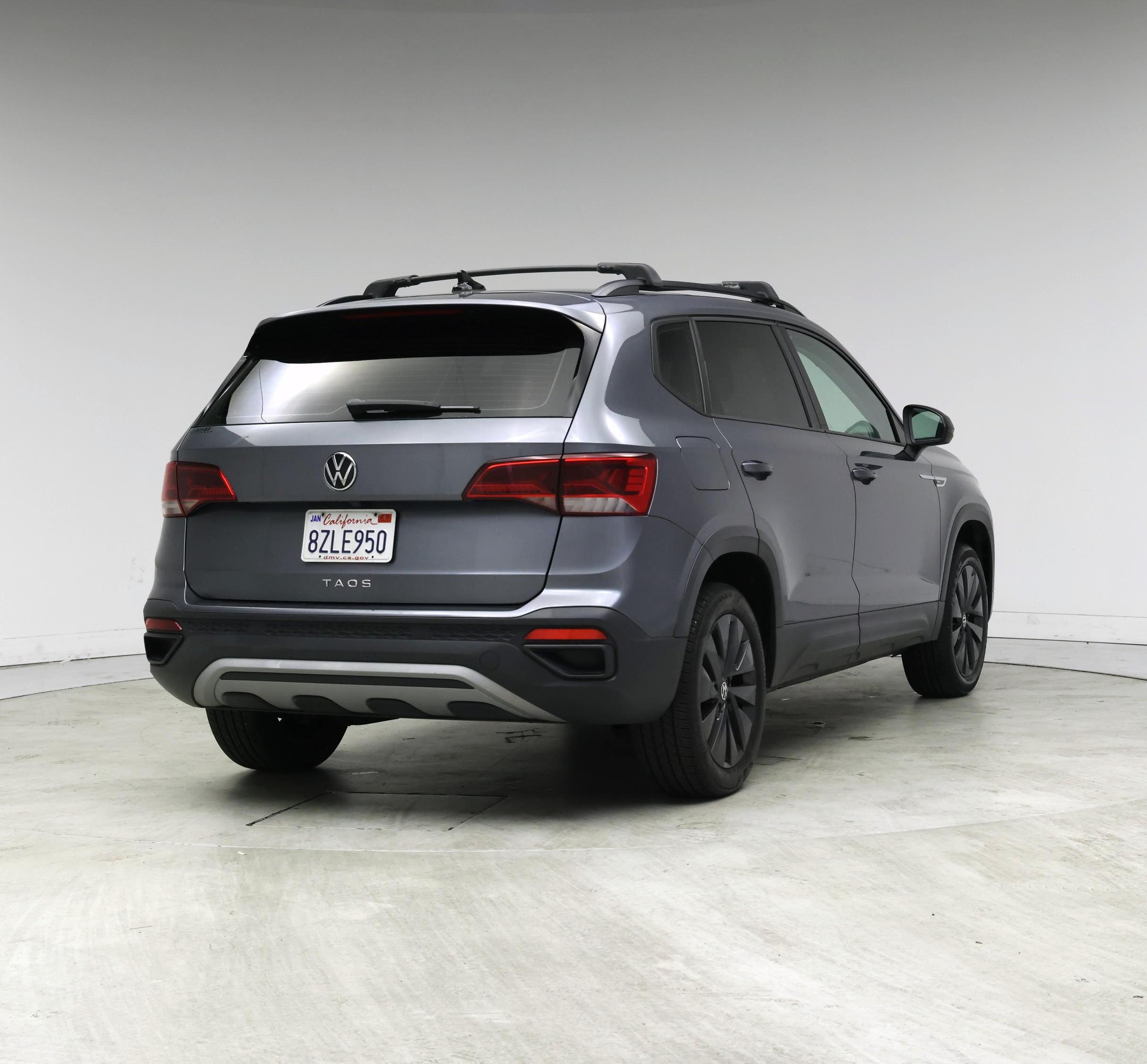 Thumbnail: 2022 Volkswagen Taos - 8