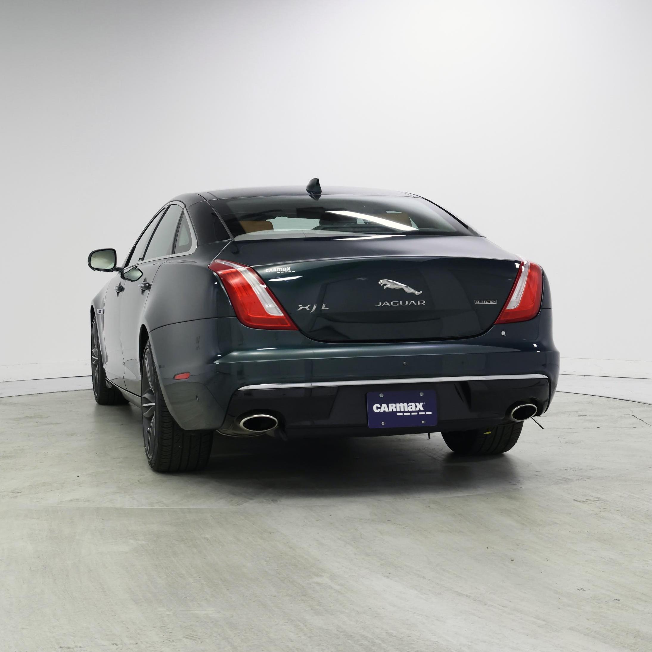 Thumbnail: 2019 Jaguar XJ - 6