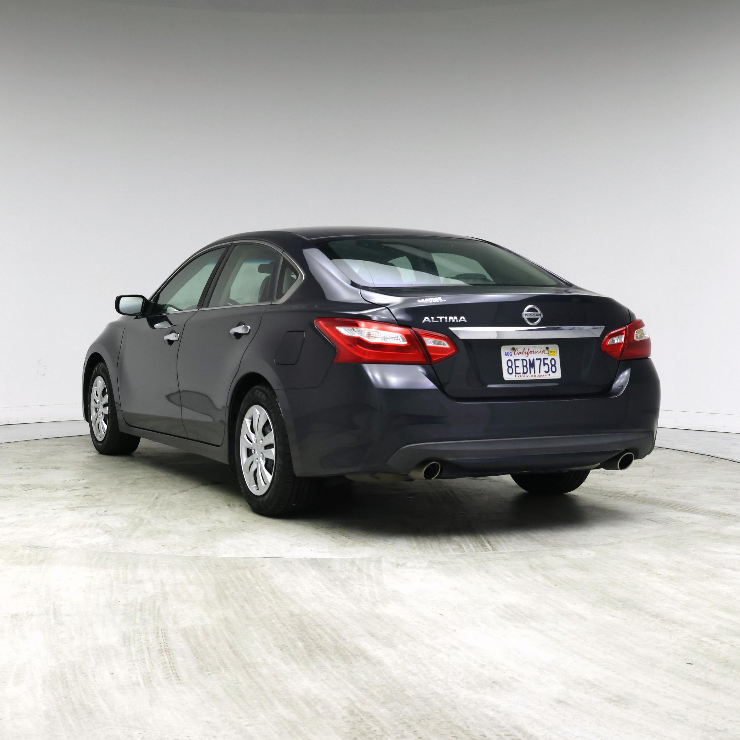 Thumbnail: 2016 Nissan Altima - 2