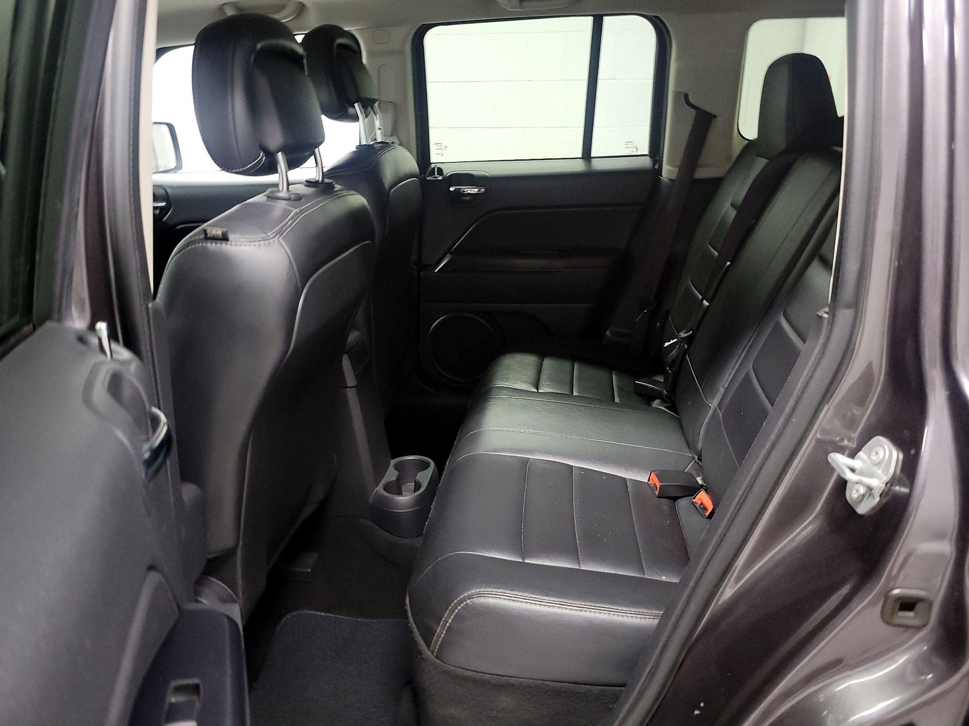 Thumbnail: 2016 Jeep Patriot - 10