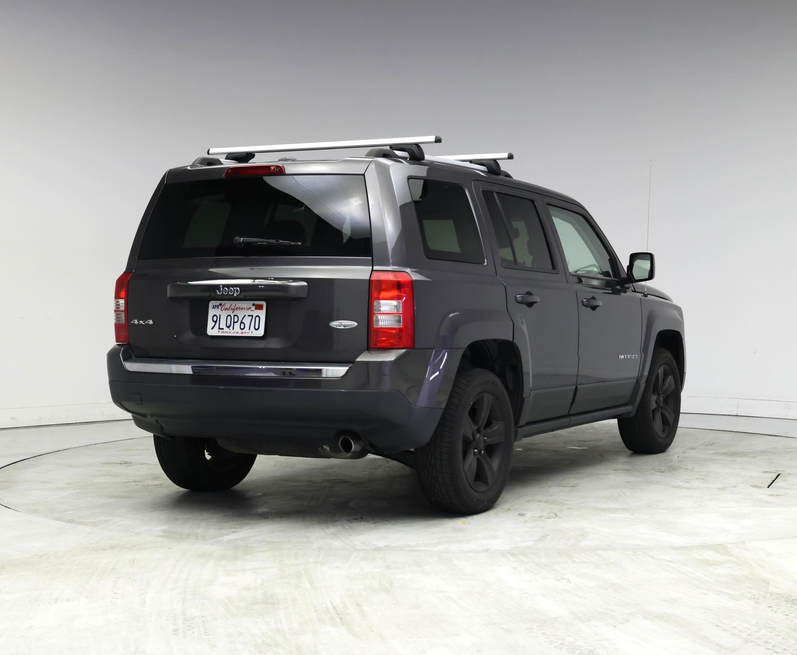 Thumbnail: 2016 Jeep Patriot - 8