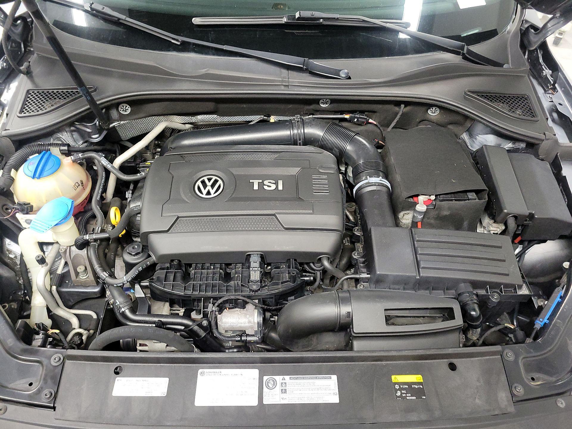 Thumbnail: 2016 Volkswagen Passat - 18