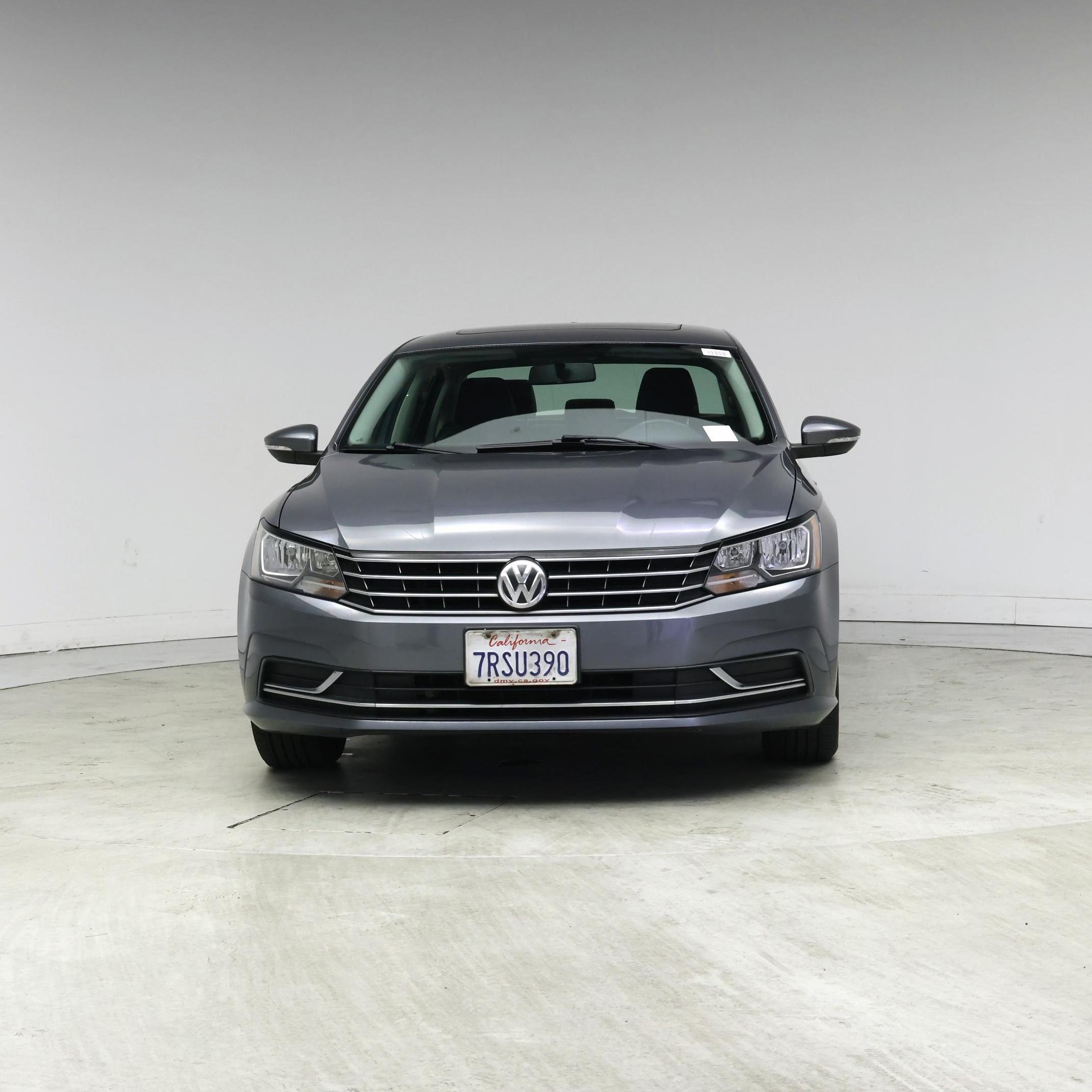 Thumbnail: 2016 Volkswagen Passat - 5