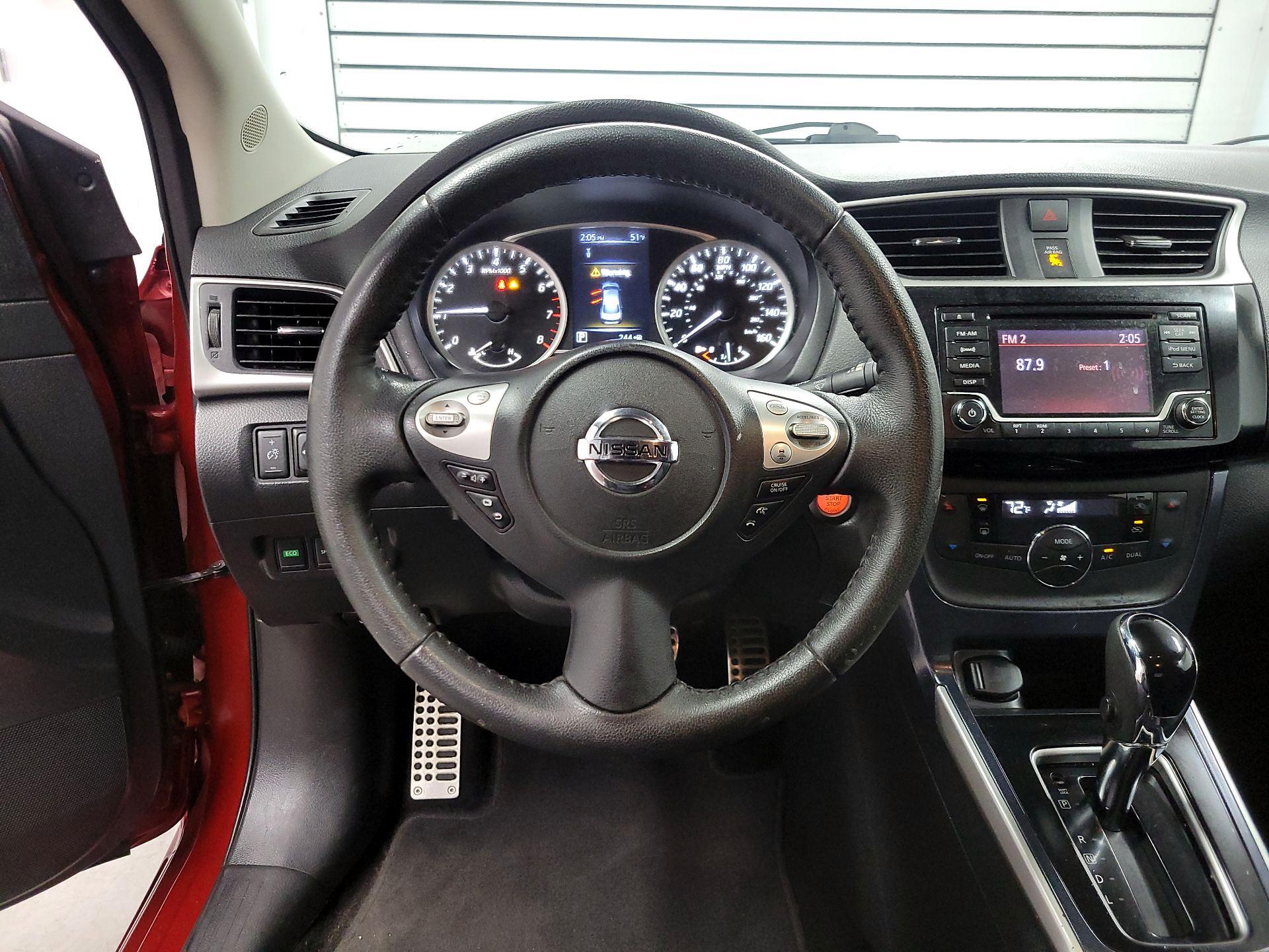 Thumbnail: 2018 Nissan Sentra - 10