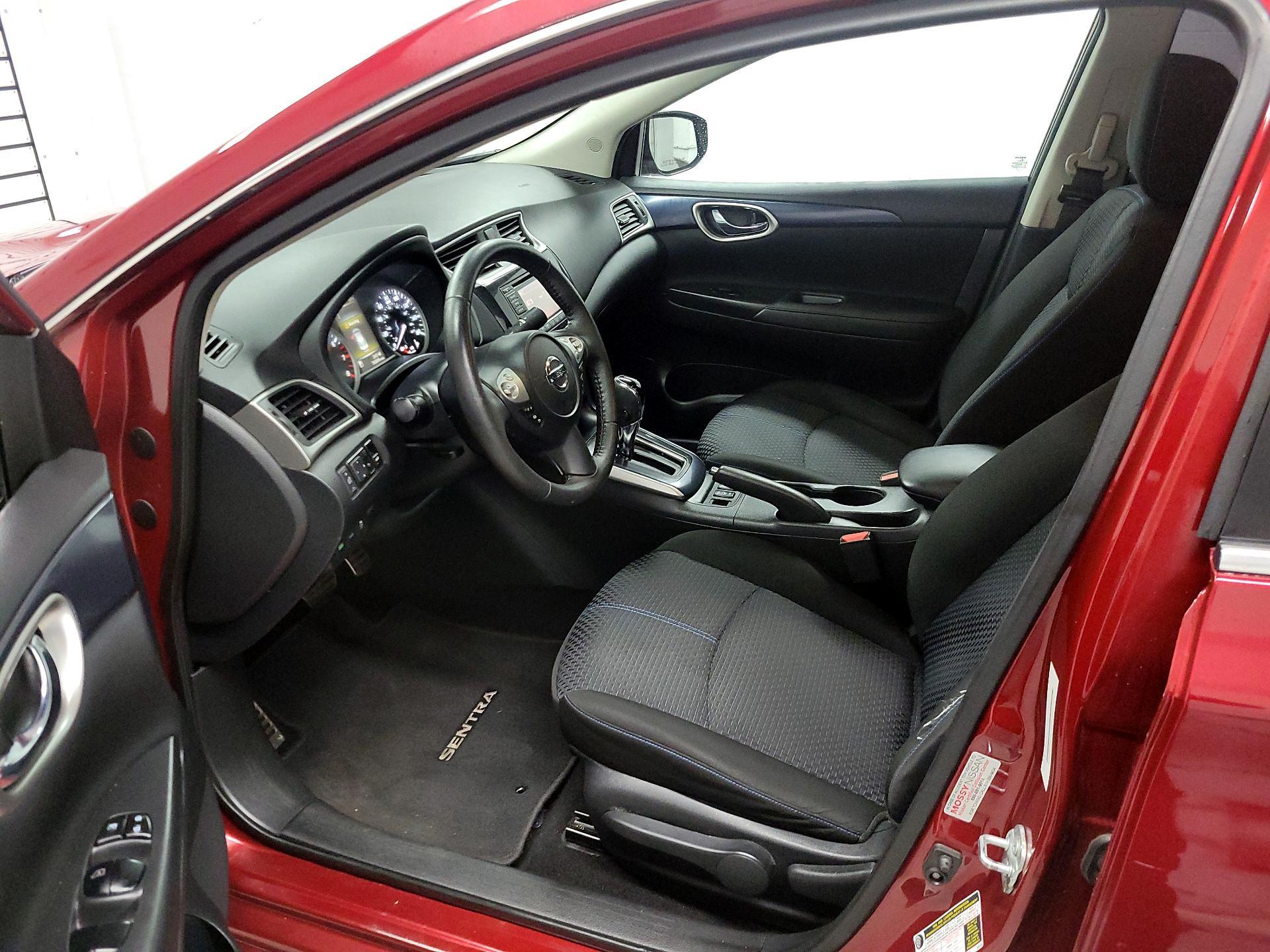 Thumbnail: 2018 Nissan Sentra - 11