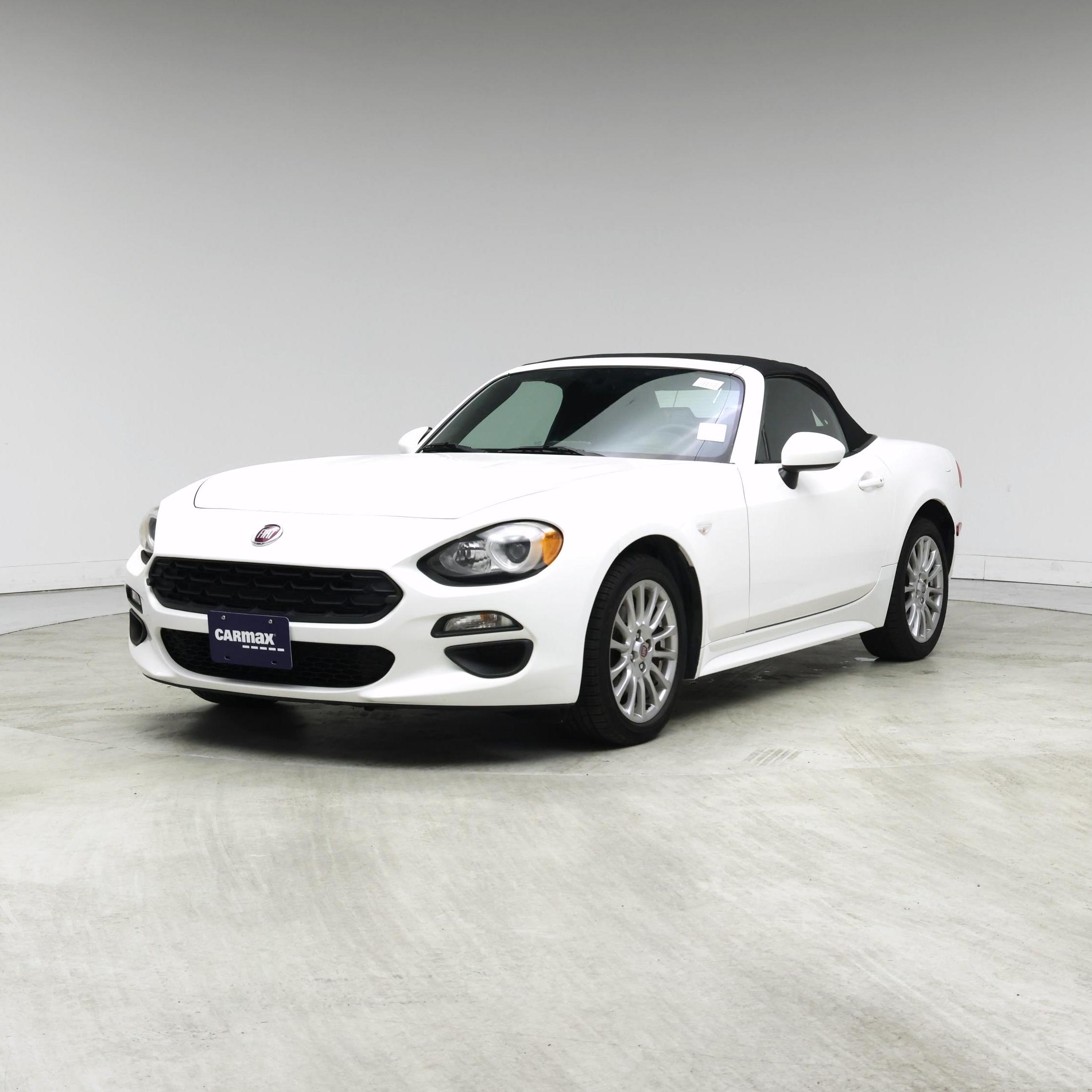 Thumbnail: 2017 Fiat 124 Spider - 4