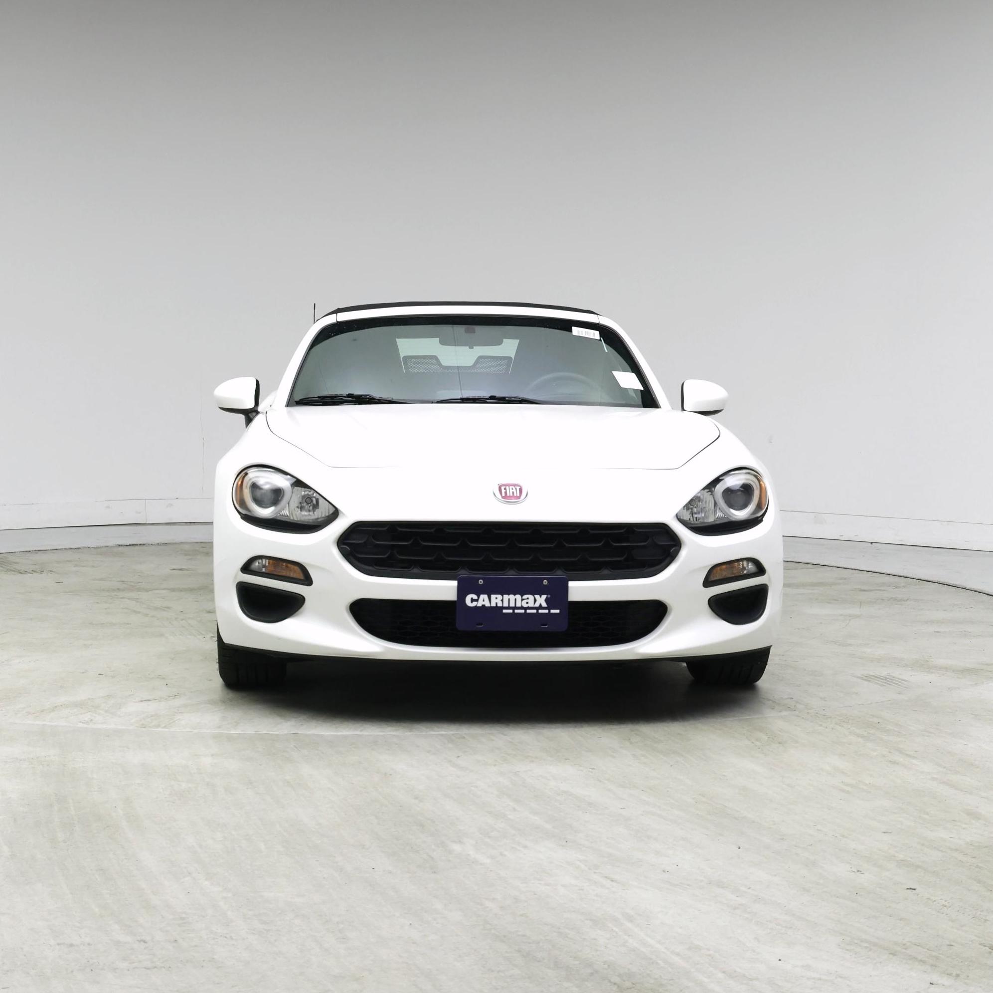 Thumbnail: 2017 Fiat 124 Spider - 5