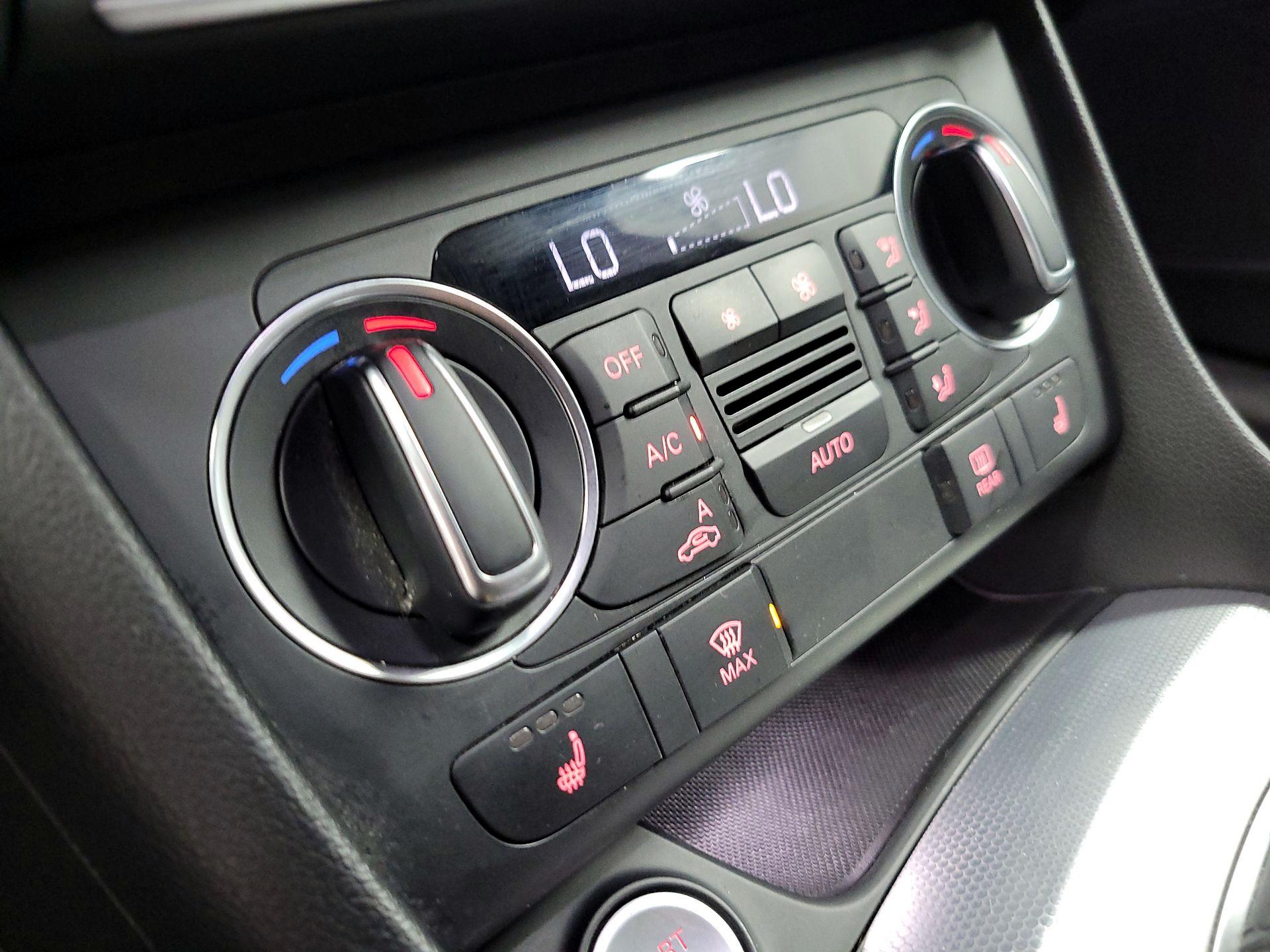 Thumbnail: 2016 Audi Q3 - 16