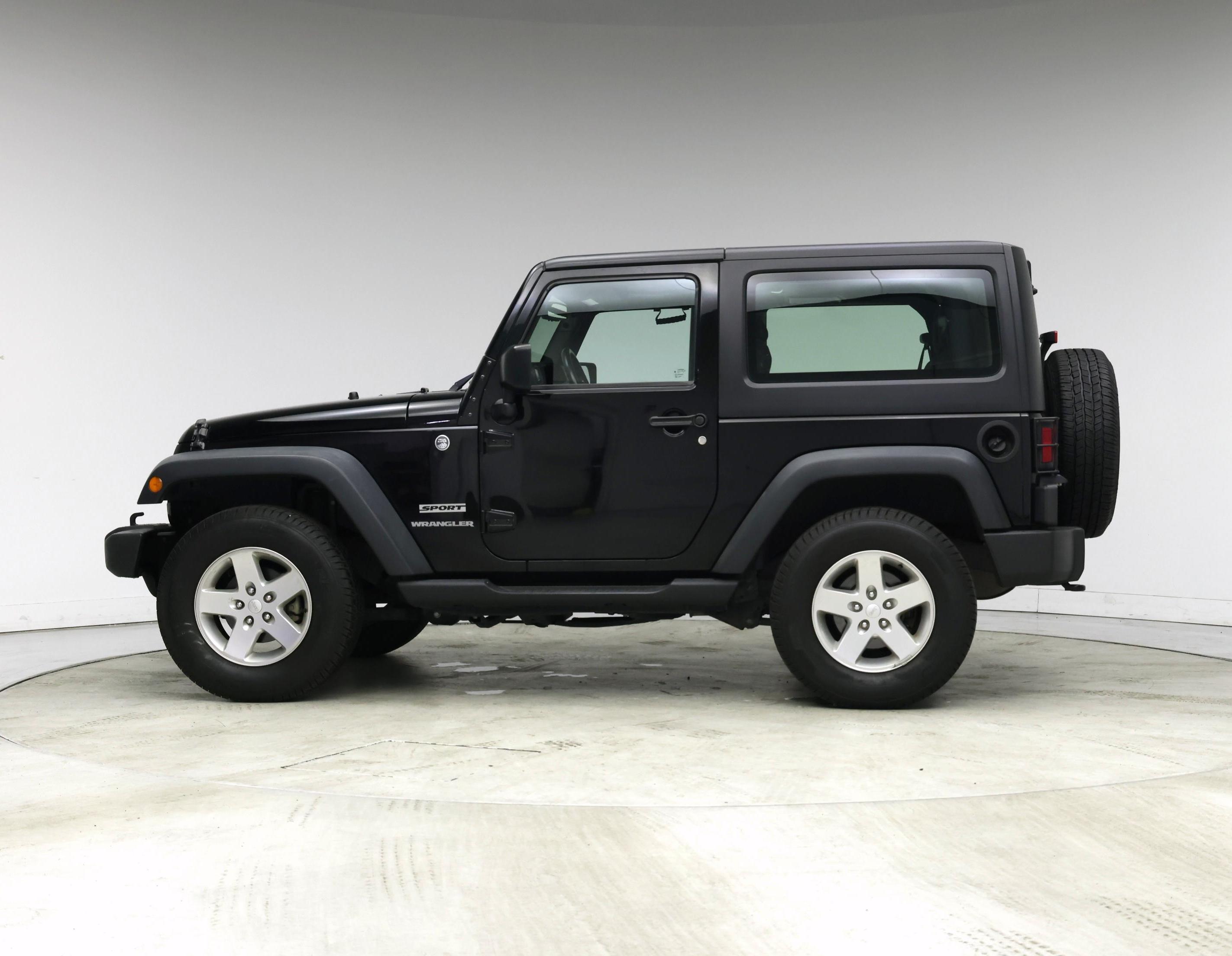 Thumbnail: 2015 Jeep Wrangler - 3