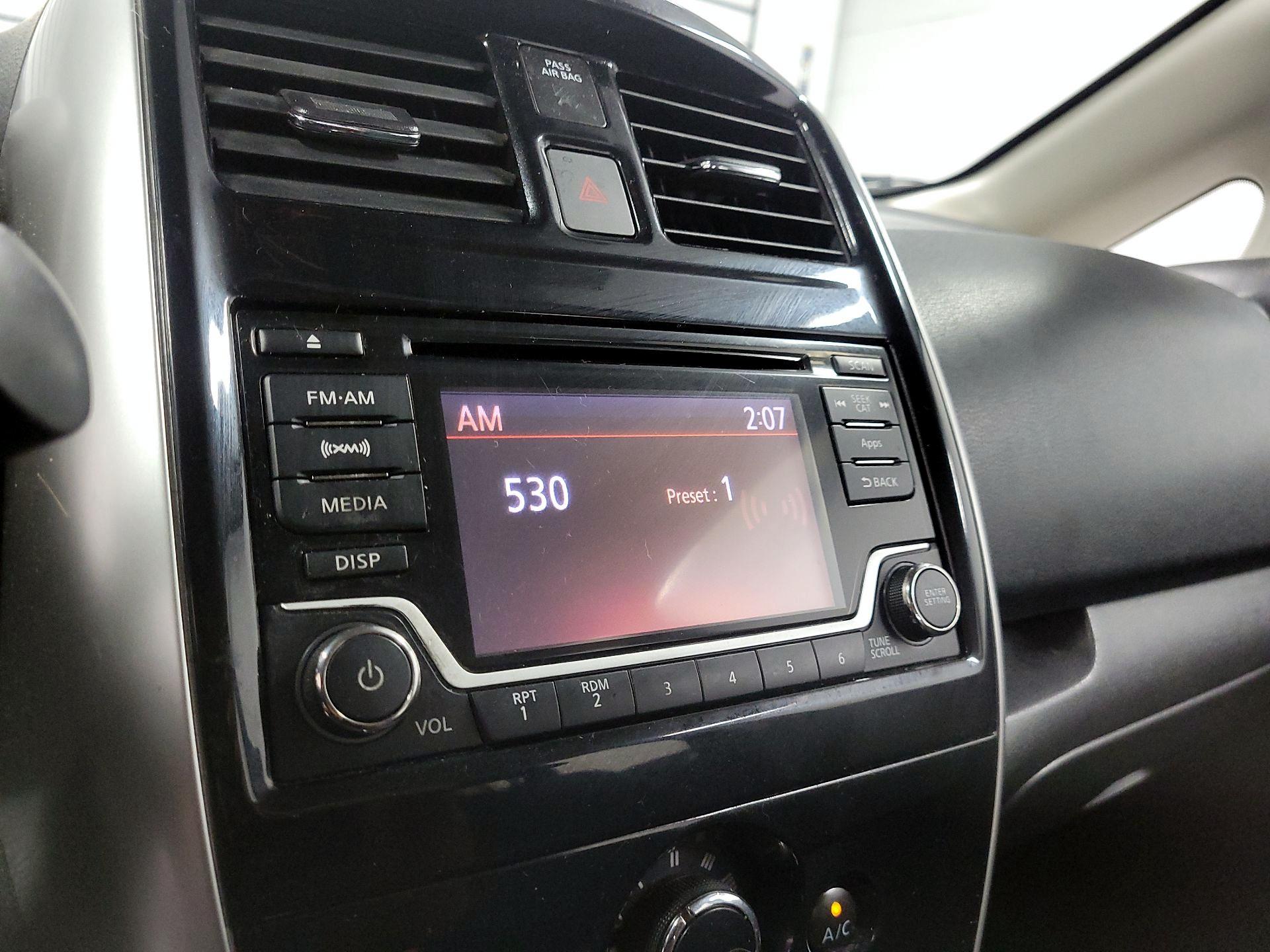 Thumbnail: 2015 Nissan Versa Note - 14