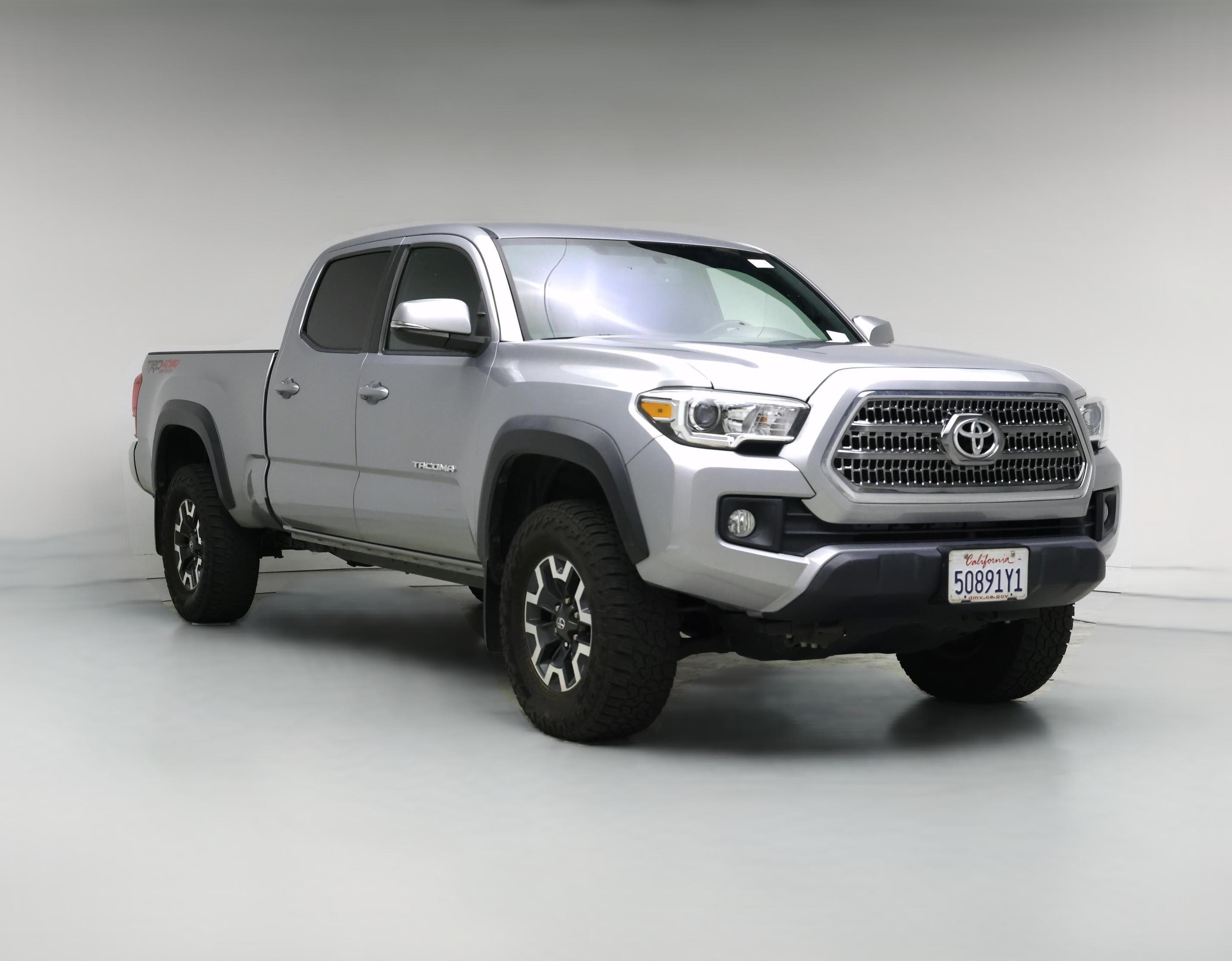 Thumbnail: 2016 Toyota Tacoma - 1