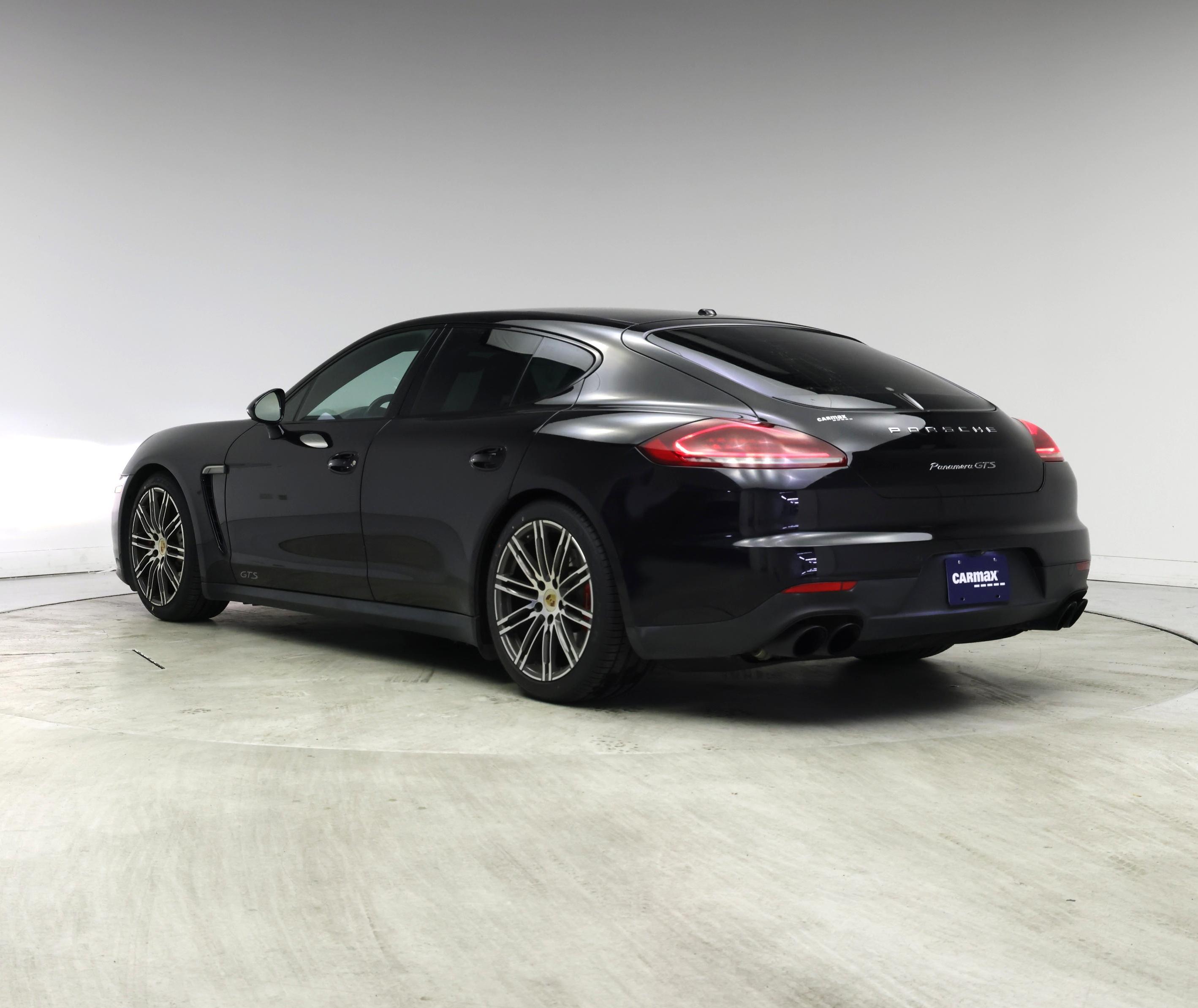 Thumbnail: 2015 Porsche Panamera - 2